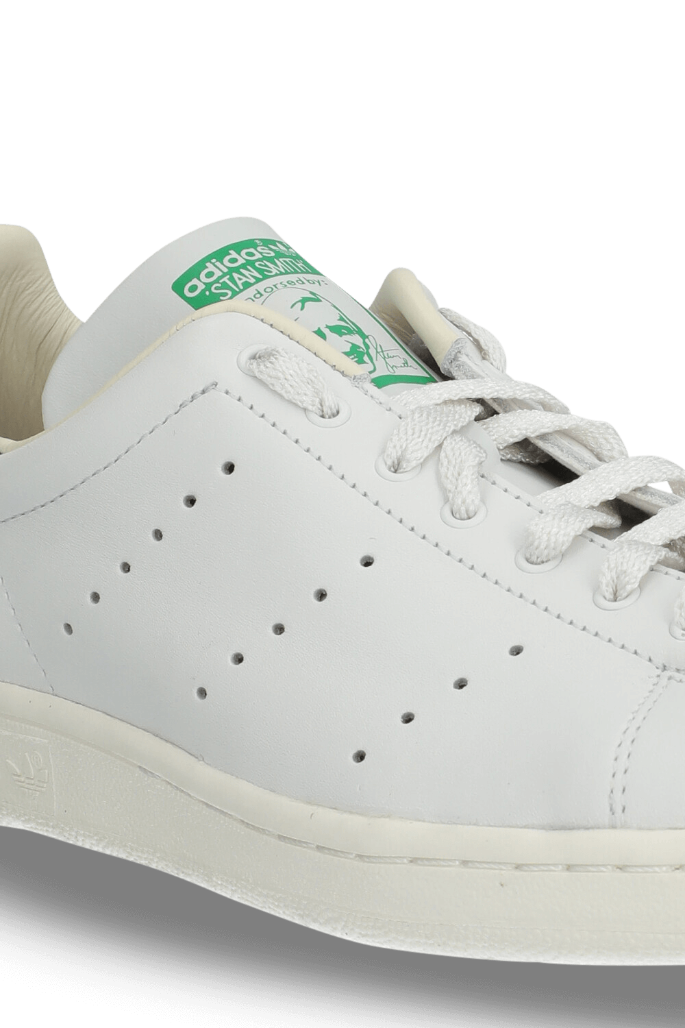 תמונת פנים של נעלי סניקרס סטן סמית 80'