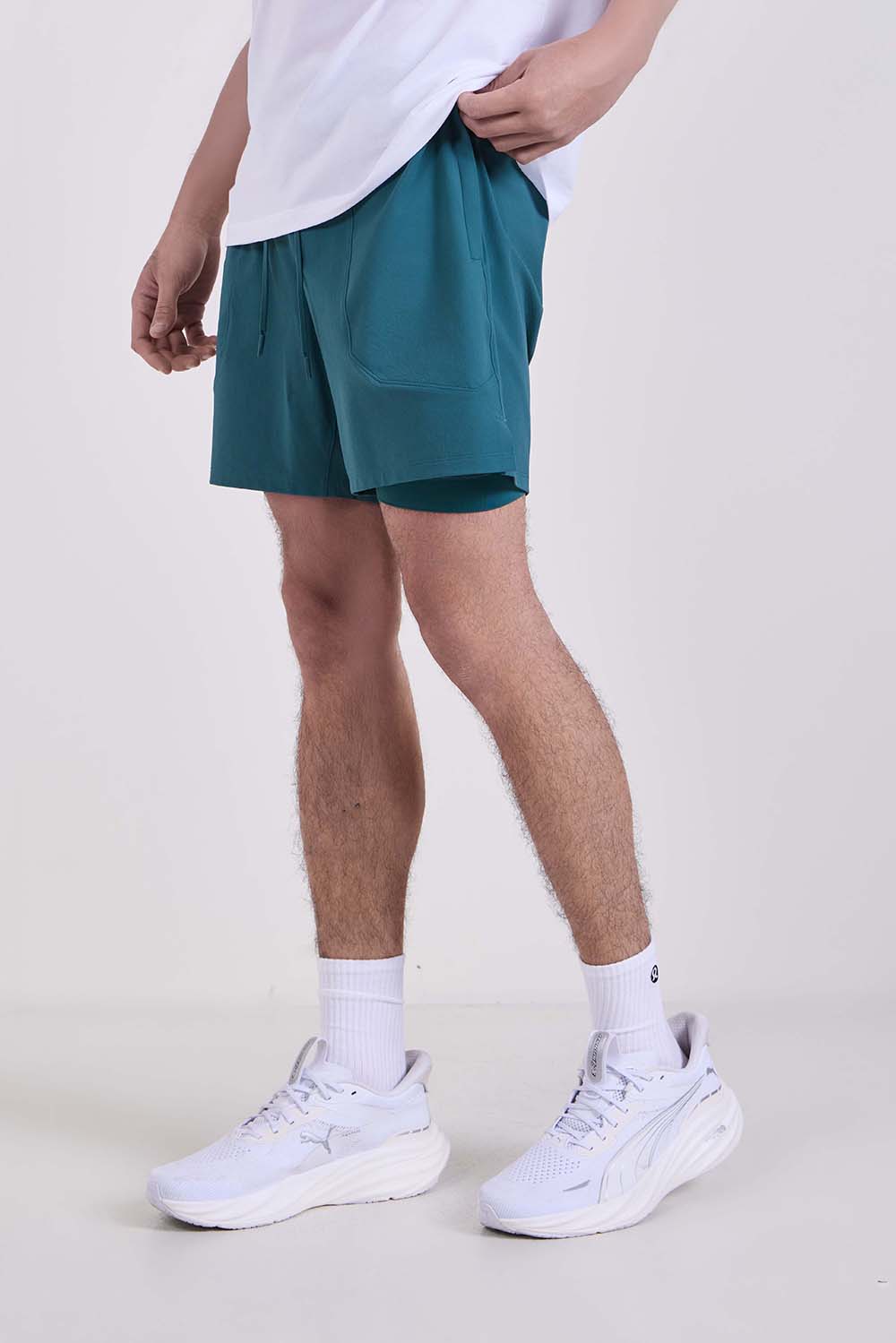 תמונת דוגמן קידמית של License To Train Short 7 LL