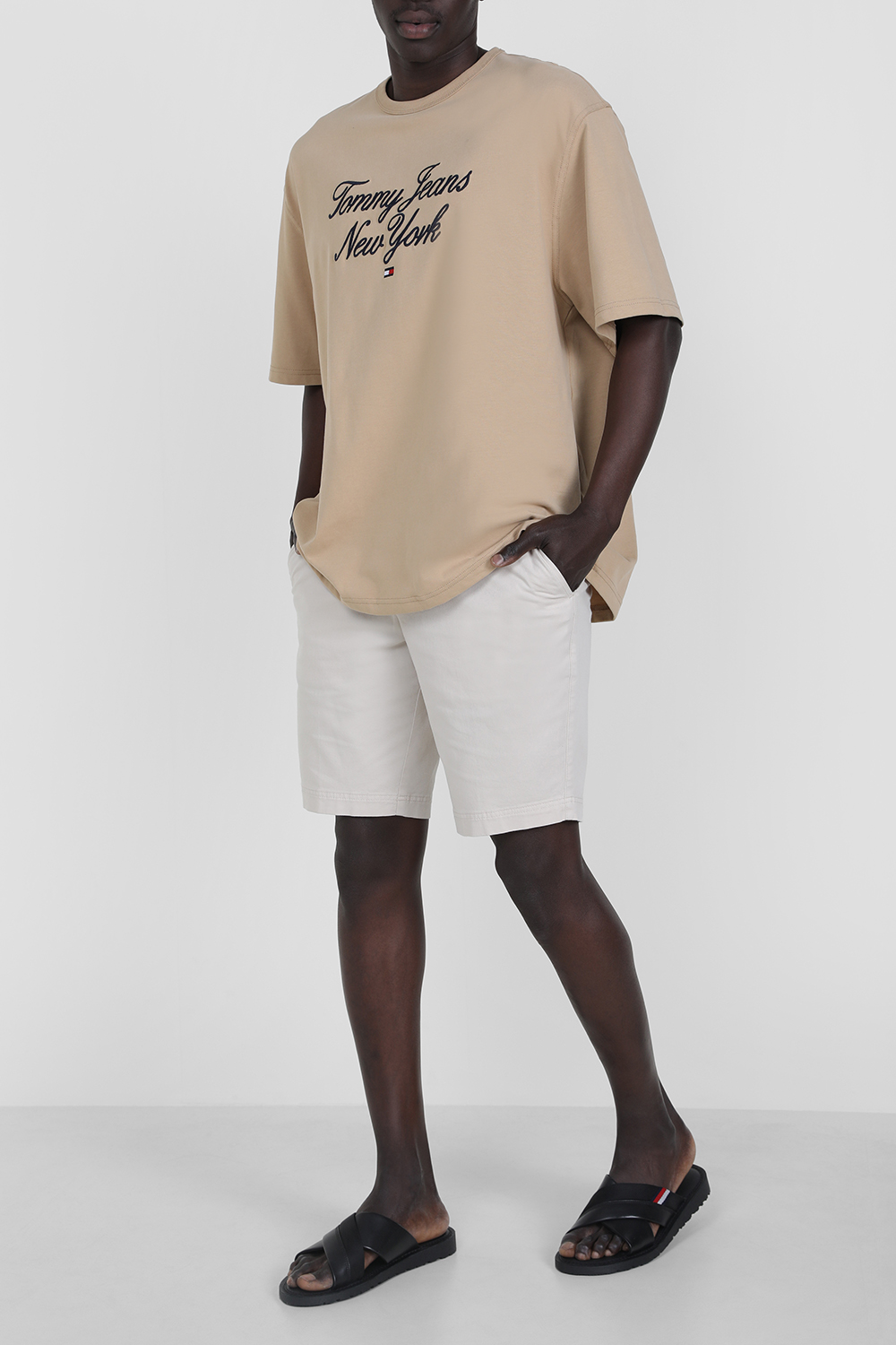 תמונת דוגמן קידמית של כפכפים