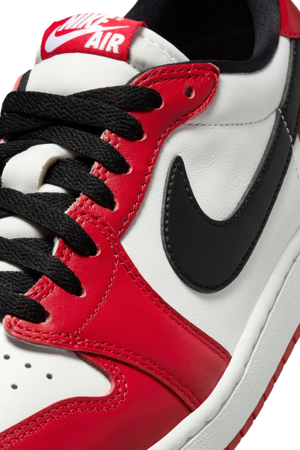 תמונת פנים של נעלי סניקרס אייר ג'ורדן 1 רטרו