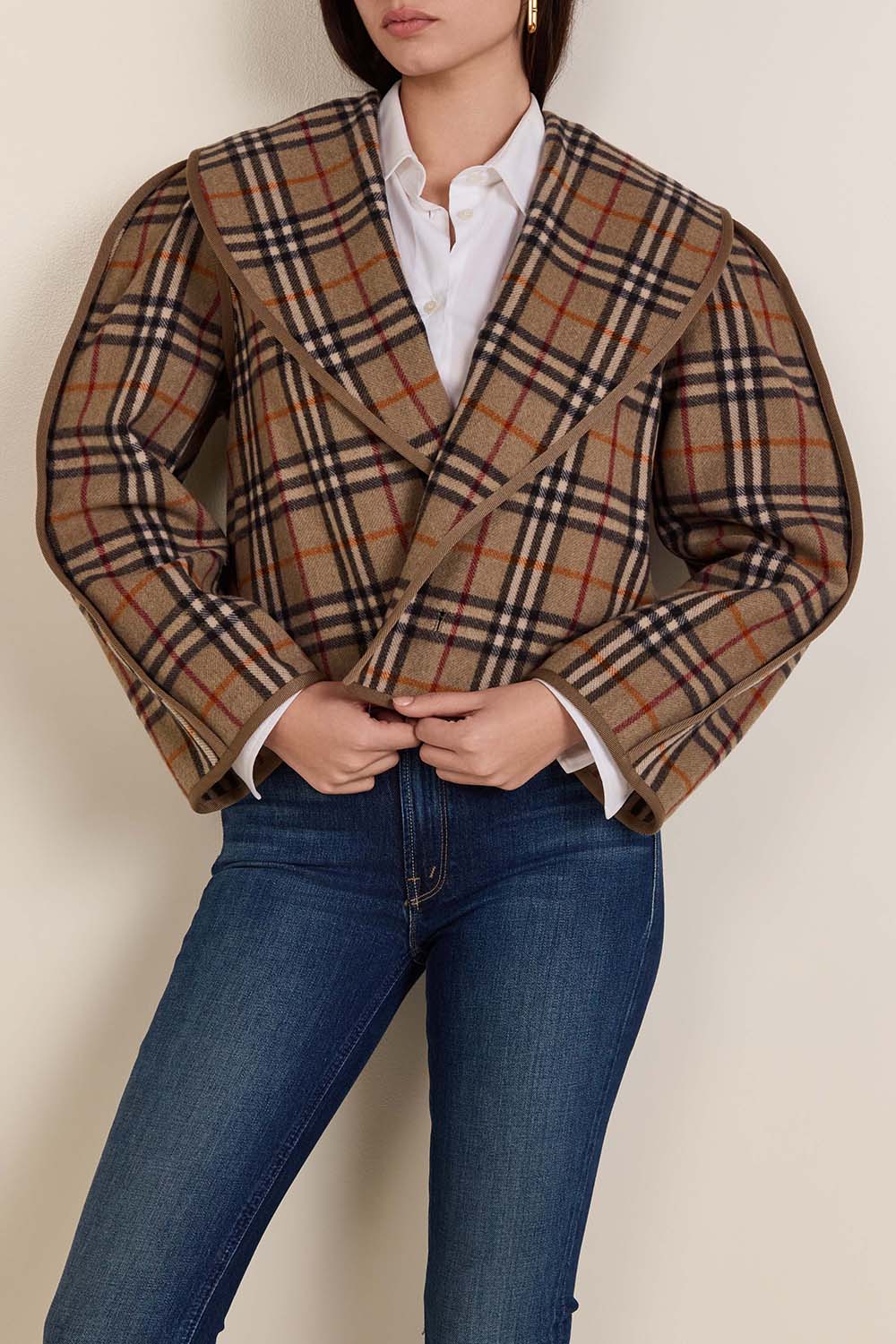 תמונת דוגמן אחורית של ז&rsquo;קט קצר 2 ב-1