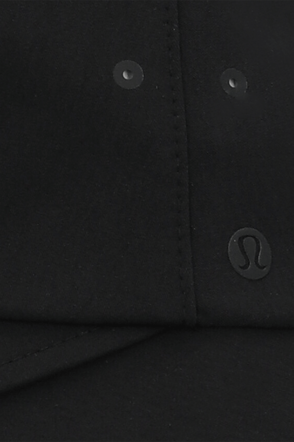 תמונת תקריב של Wide Brim Bucket Hat