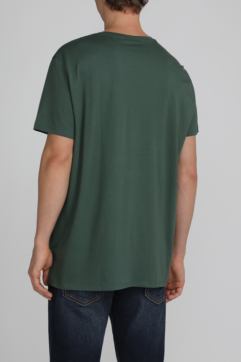 תמונת דוגמן אחורית של חולצת טי