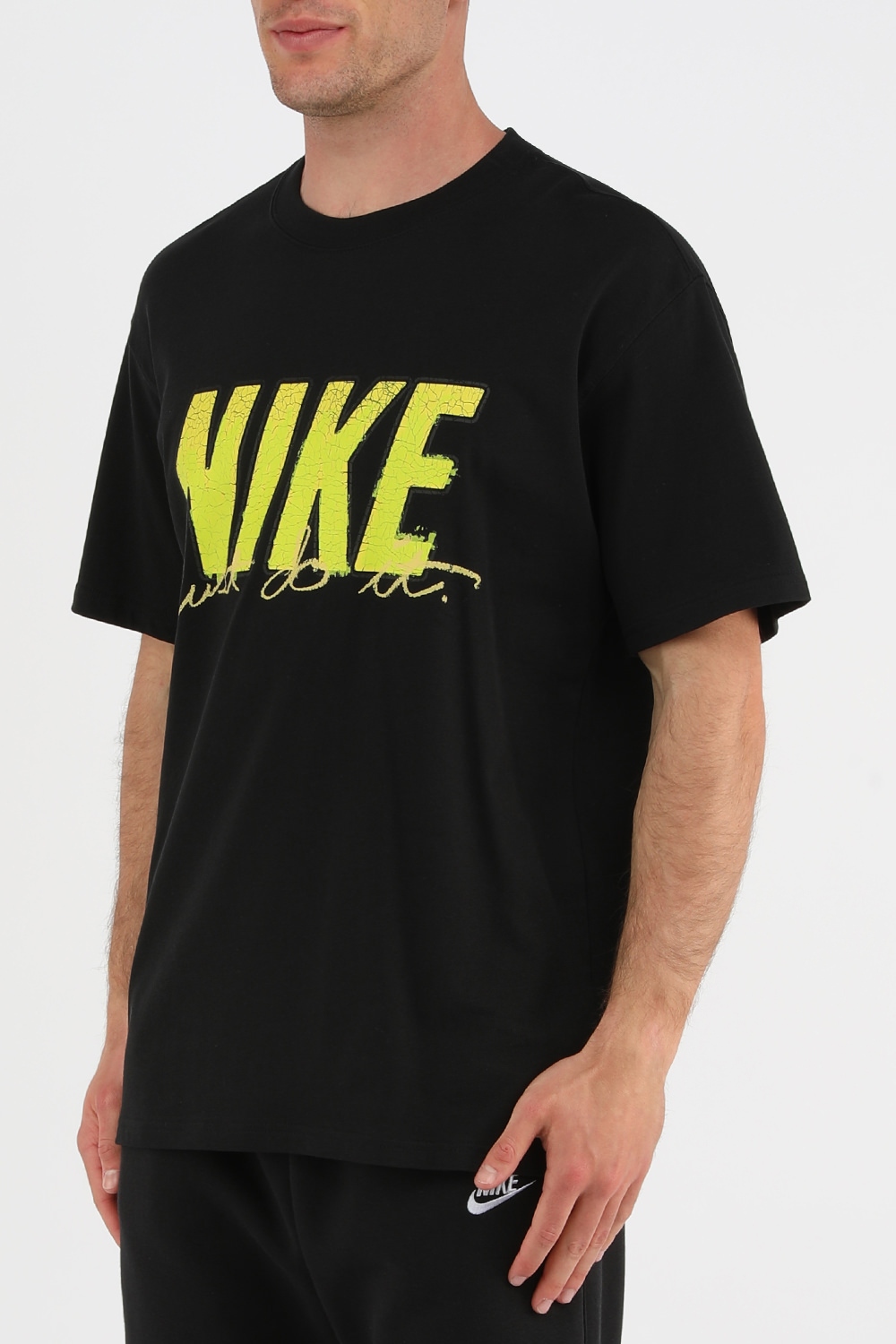 תמונת דוגמן קידמית של חולצת לוגו ספורט שחורה