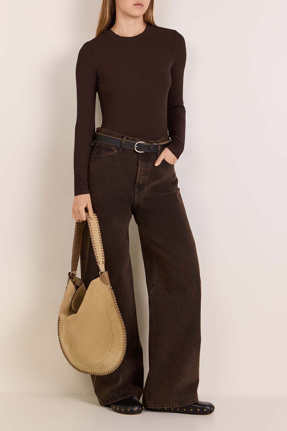 תמונת דוגמן קידמית של נעלי מיולס