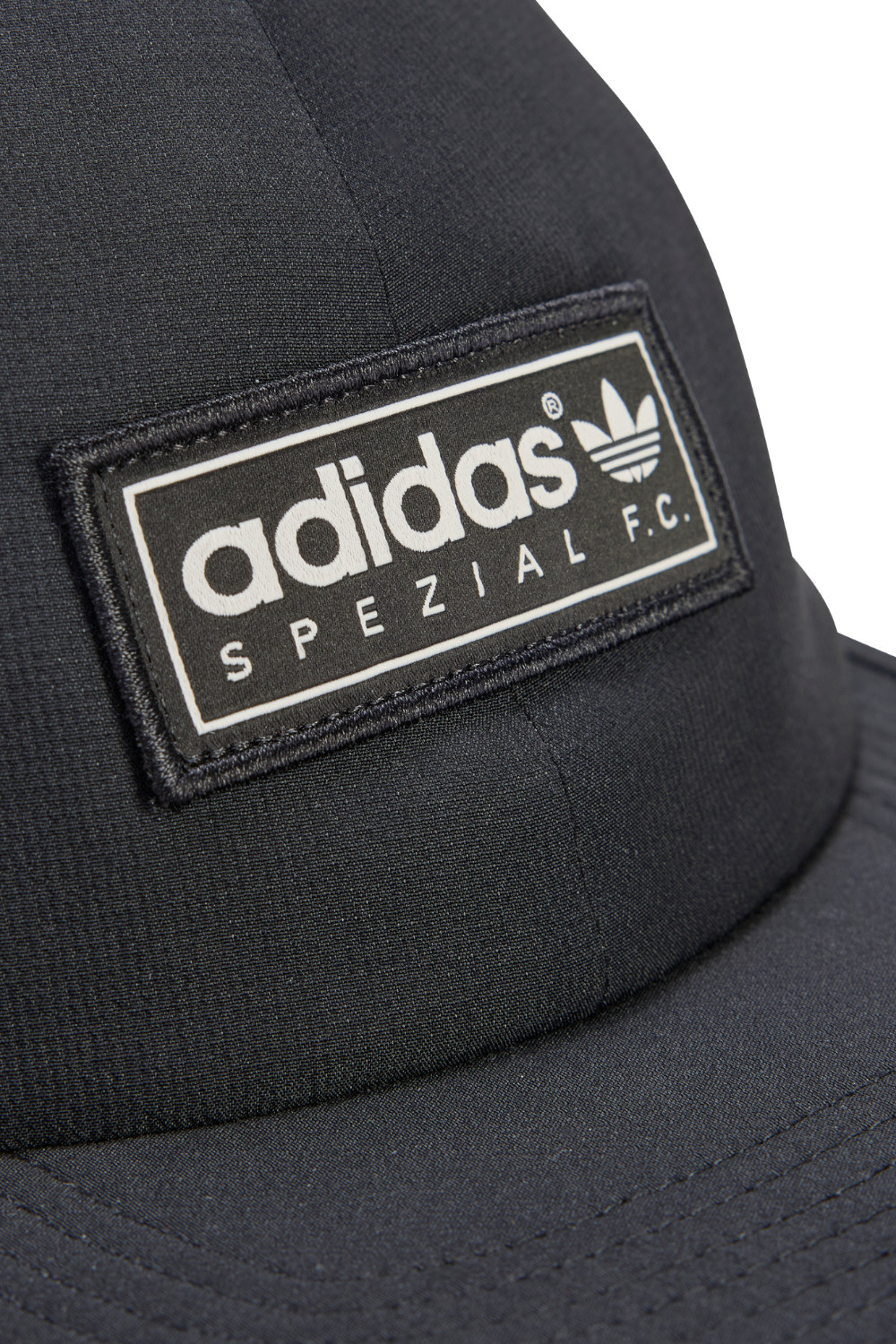 תמונת תקריב של כובע מצחייה