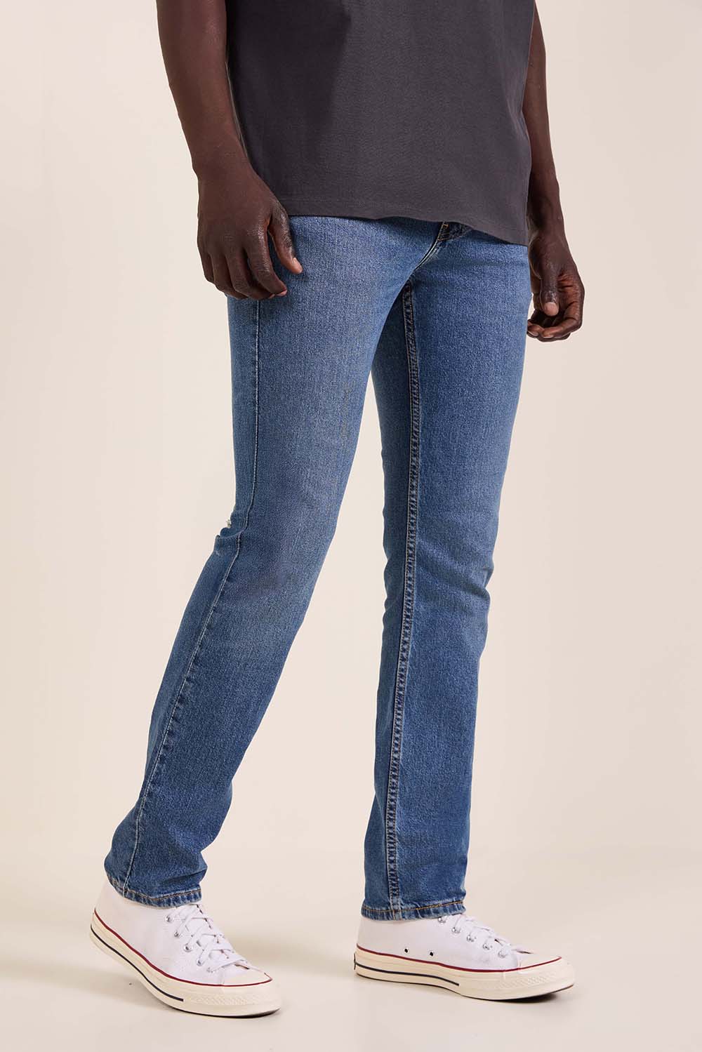 תמונת דוגמן קידמית של מכנסי ג'ינס סלים פיט 511