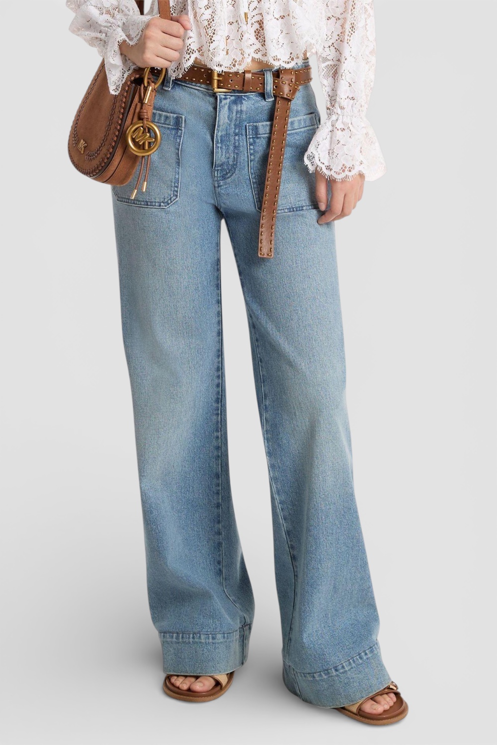 תמונת דוגמן קידמית של מכנסי ג'ינס