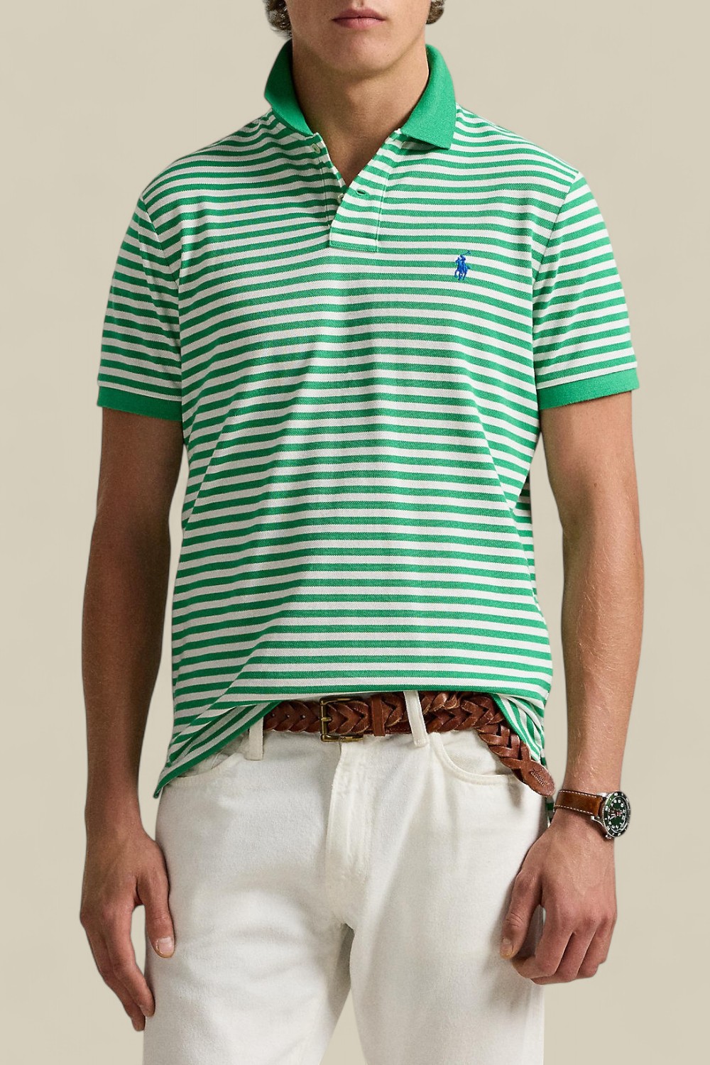 תמונת דוגמן קידמית של חולצת פולו סלים פיט