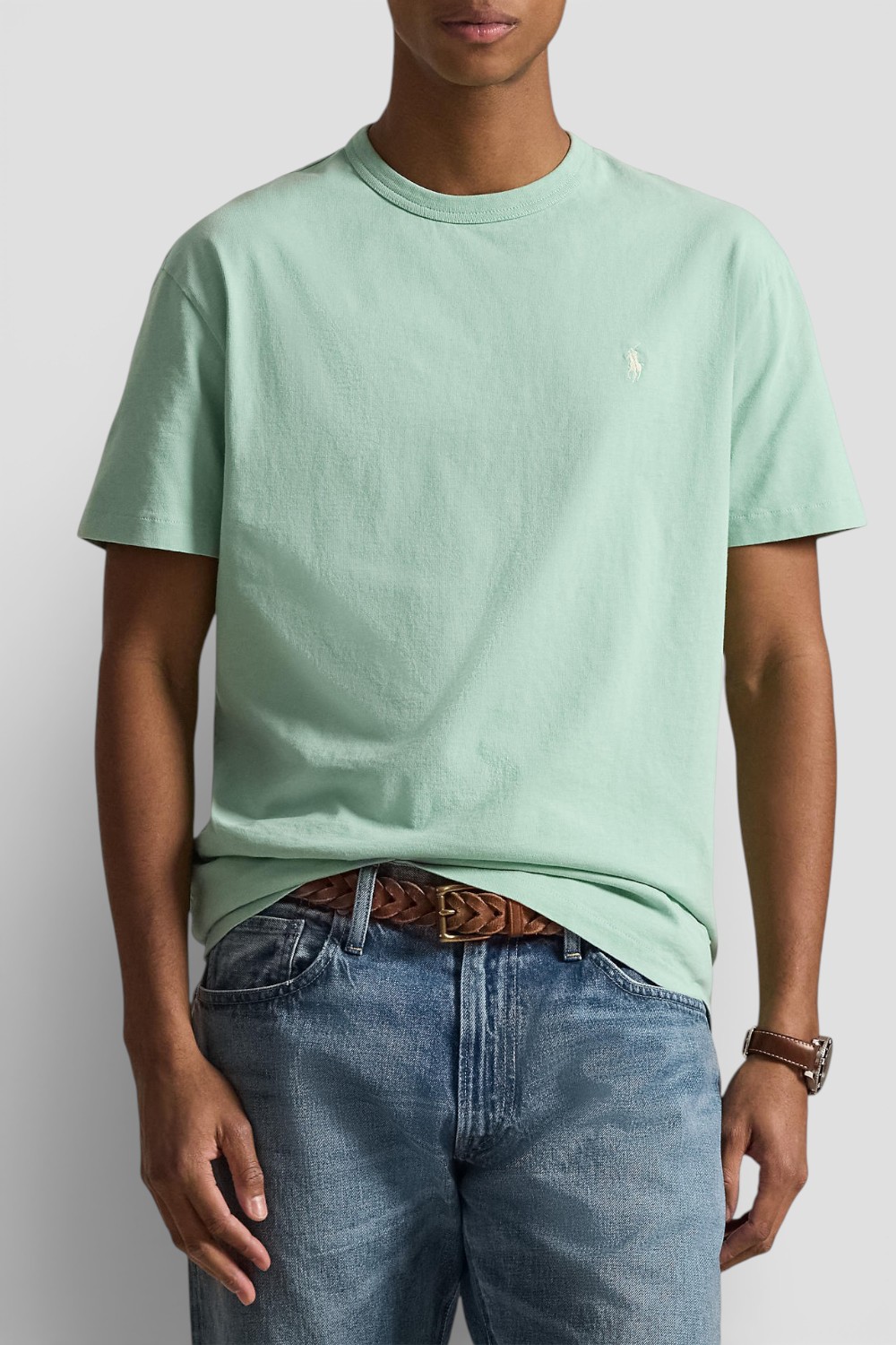 תמונת דוגמן קידמית של חולצת טי