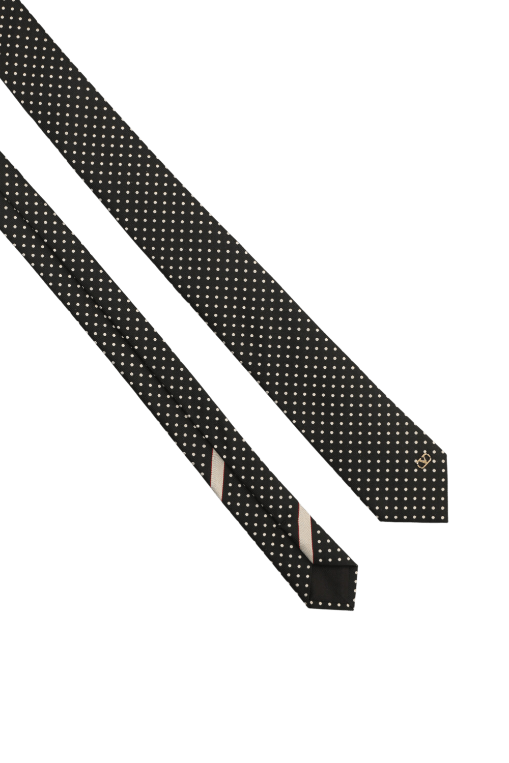 תמונה אחורית של עניבת משי