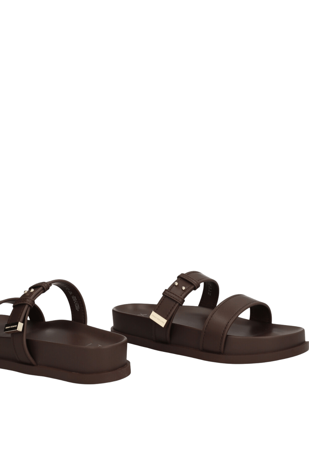 תמונת תקריב של כפכפים