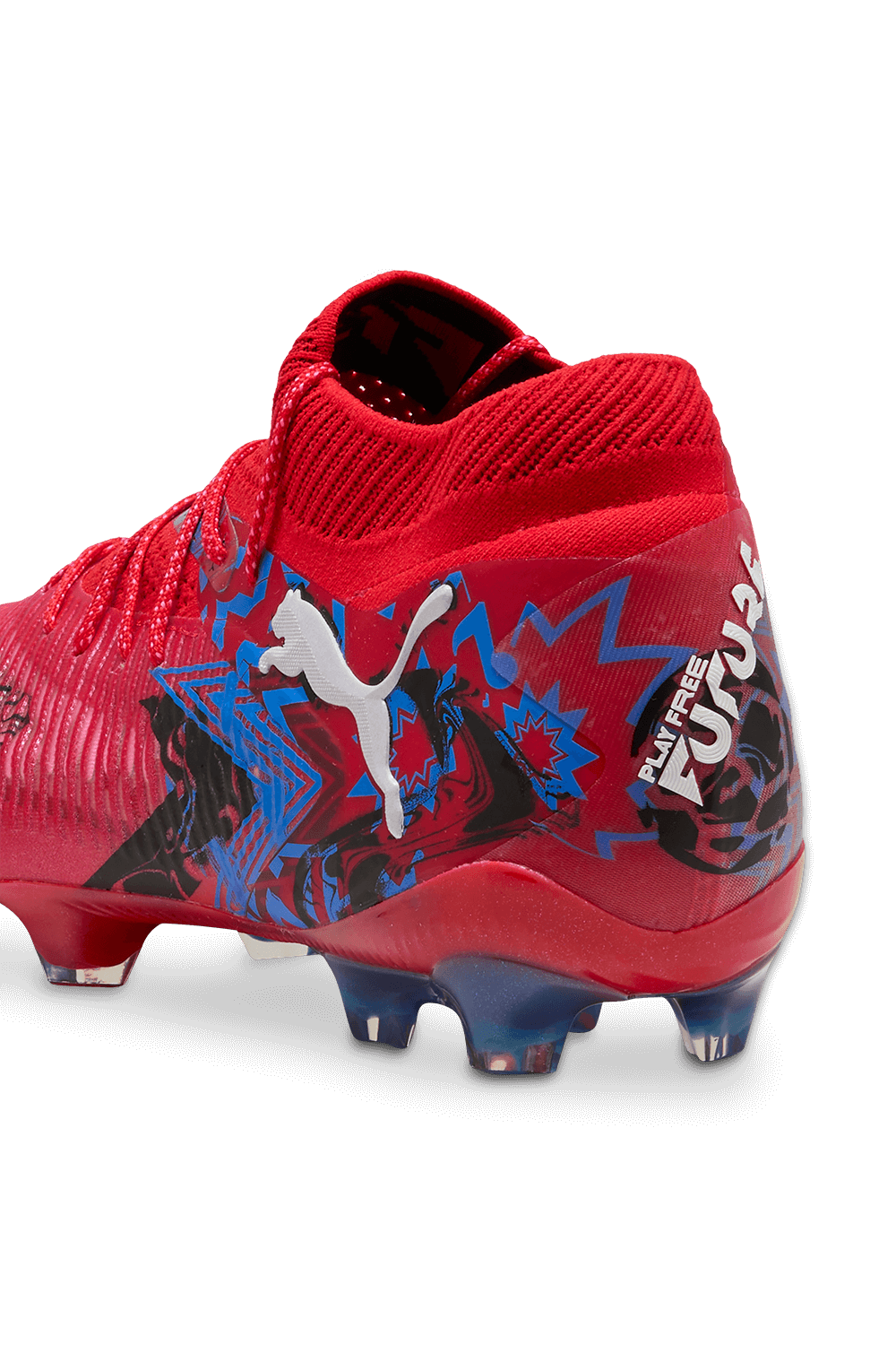 תמונת תקריב של נעלי כדורגל פיוצ'ר 8