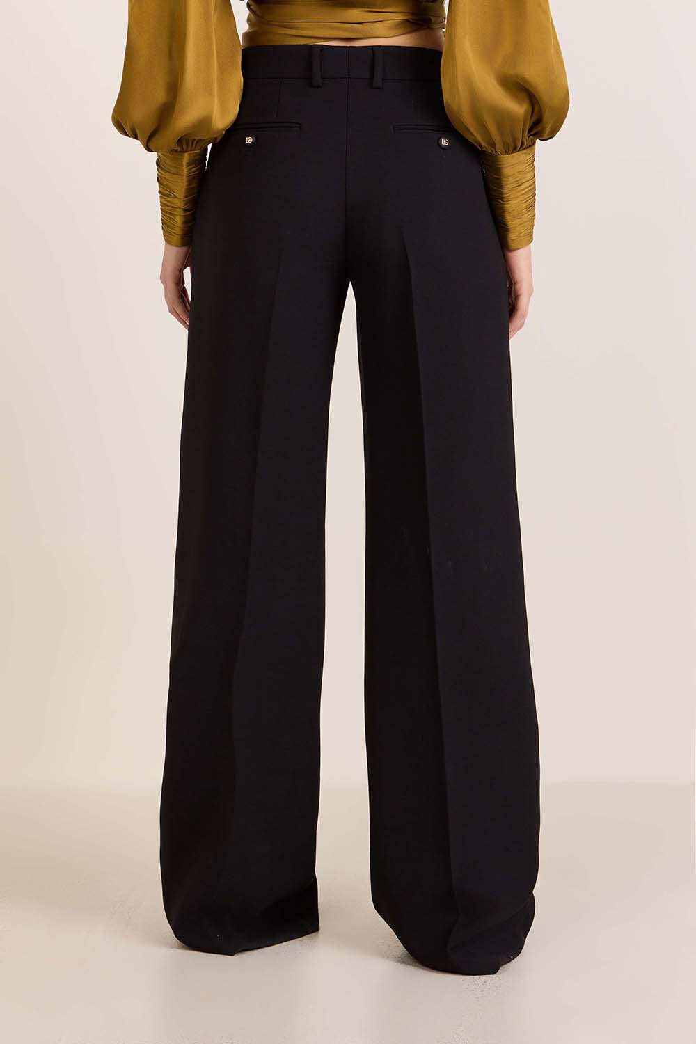 תמונת דוגמן אחורית של מכנסיים ארוכים מצמר