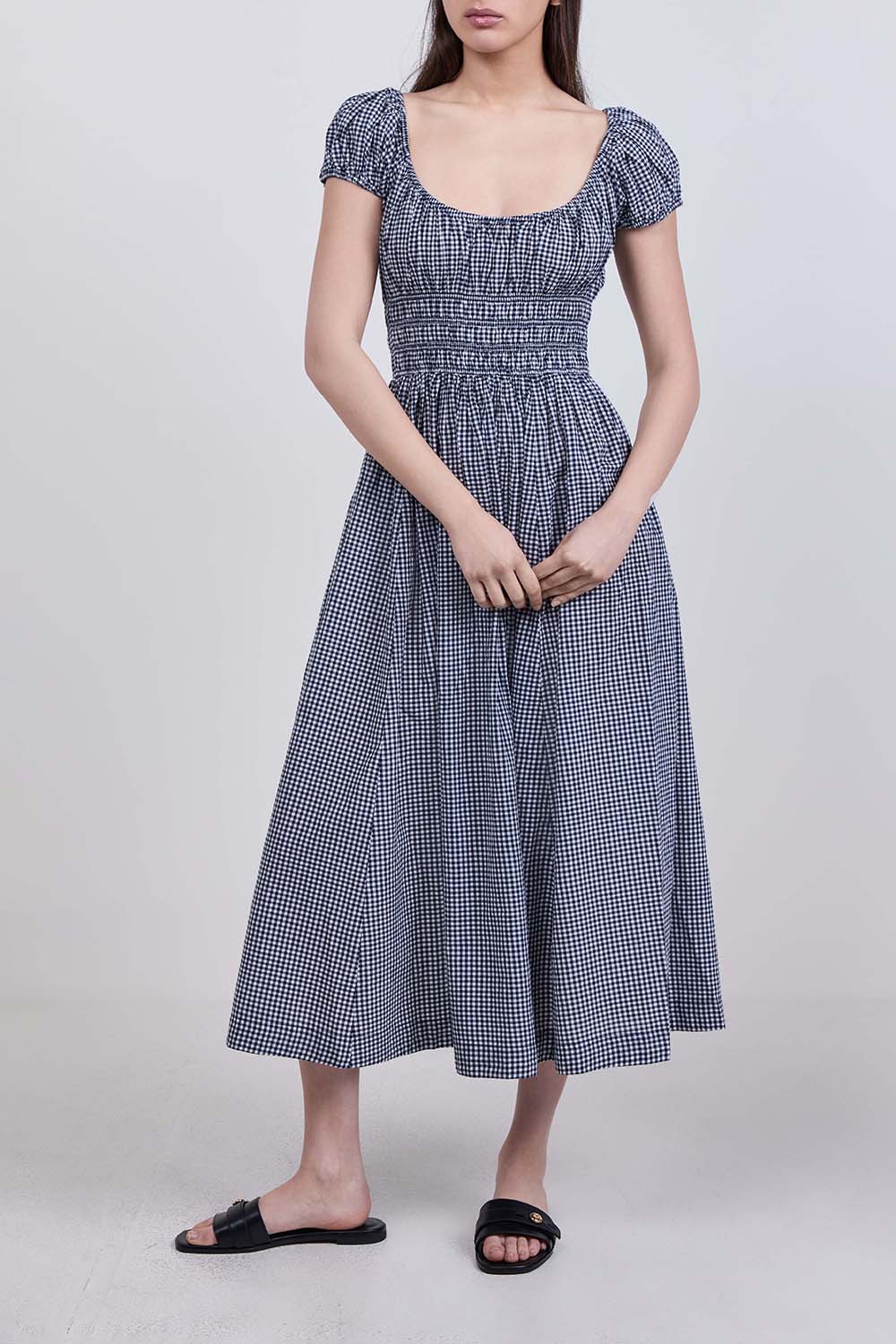 תמונת דוגמן קידמית של שמלת מידי