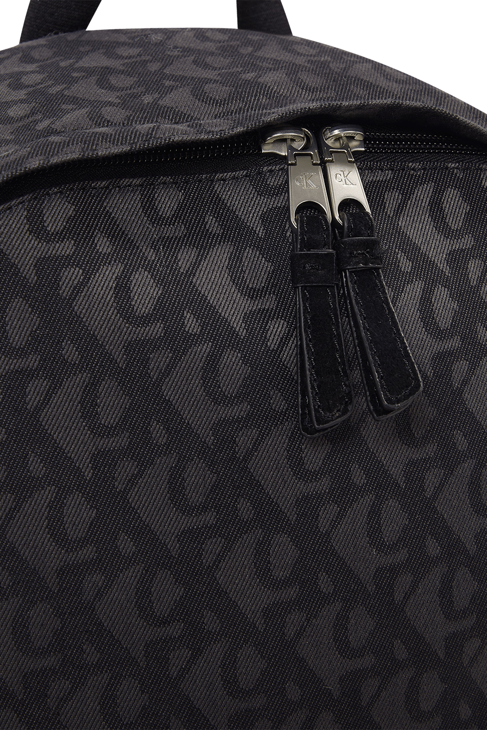 תמונת פנים של תיק גב