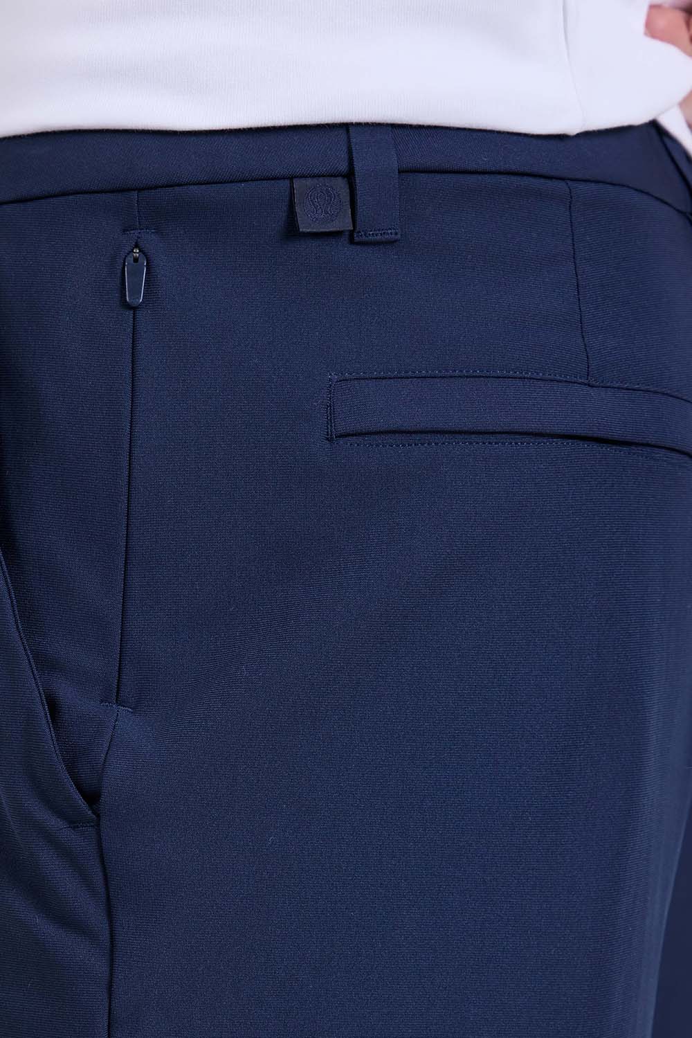 תמונת תקריב דוגמן של ABC Classic-Fit Short 7'' Warpstreme