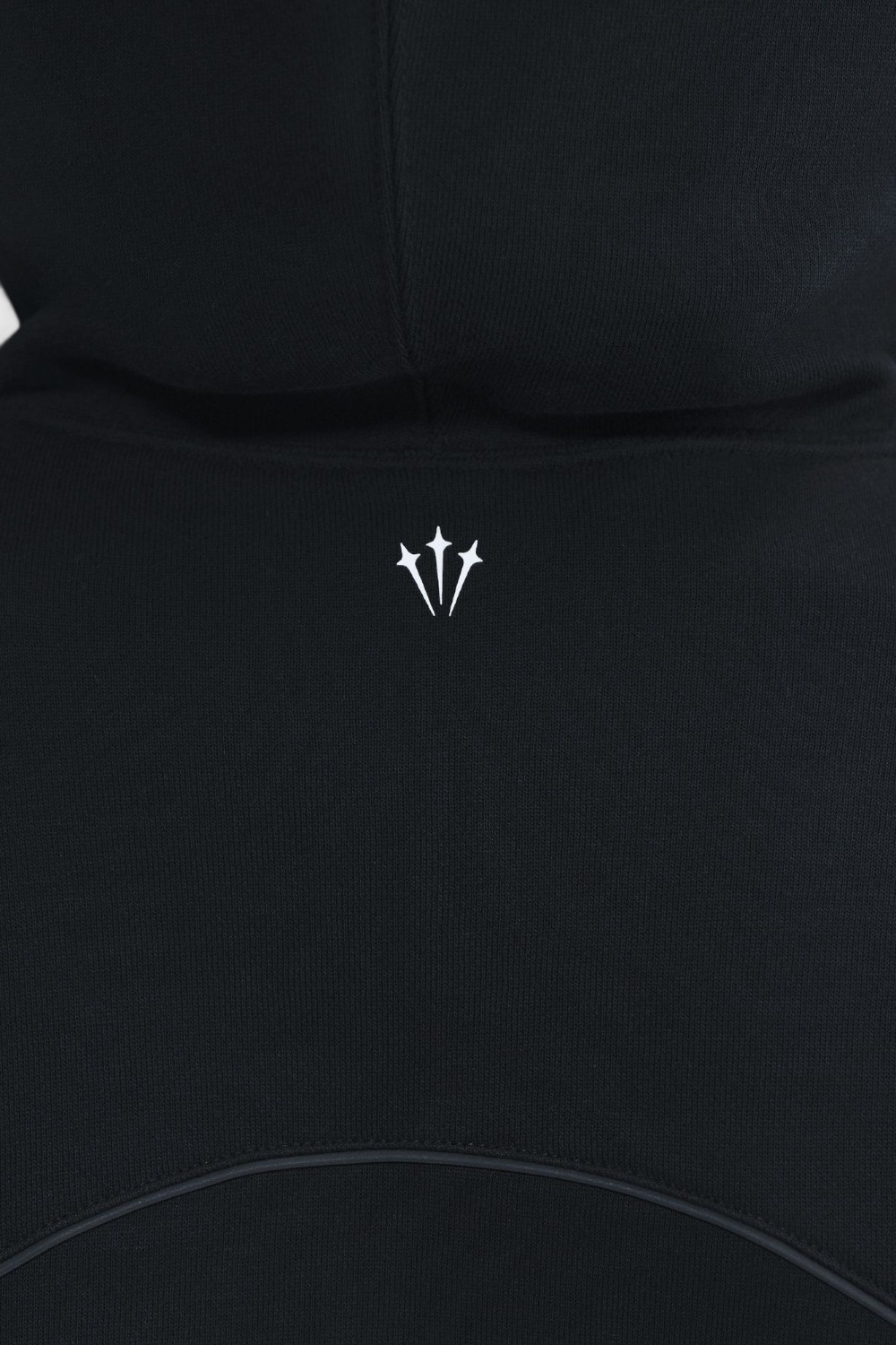 סווטשירט נייקי X נוקטה