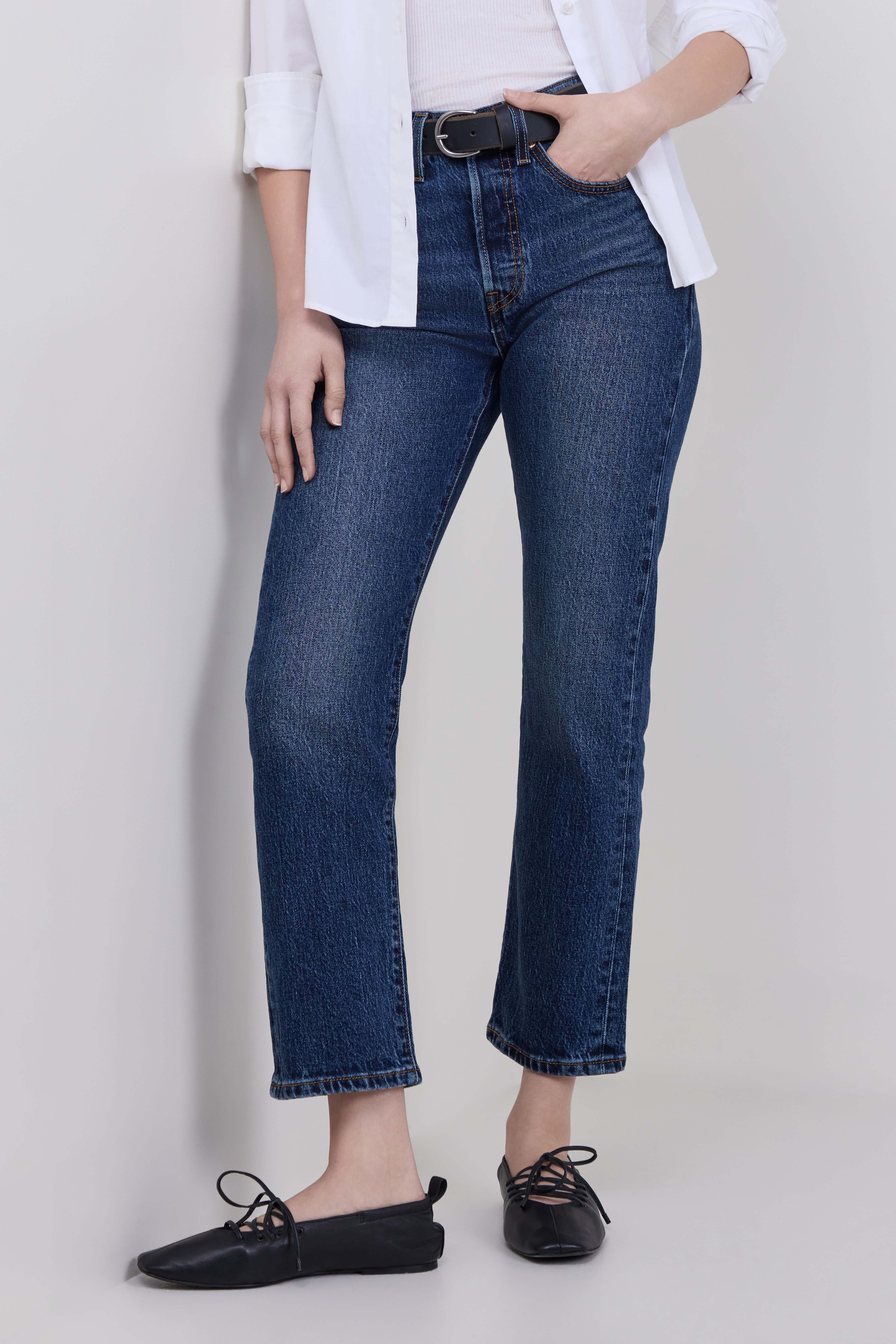 תמונת דוגמן קידמית של מכנסי ג'ינס 501 בגזרה ישרה