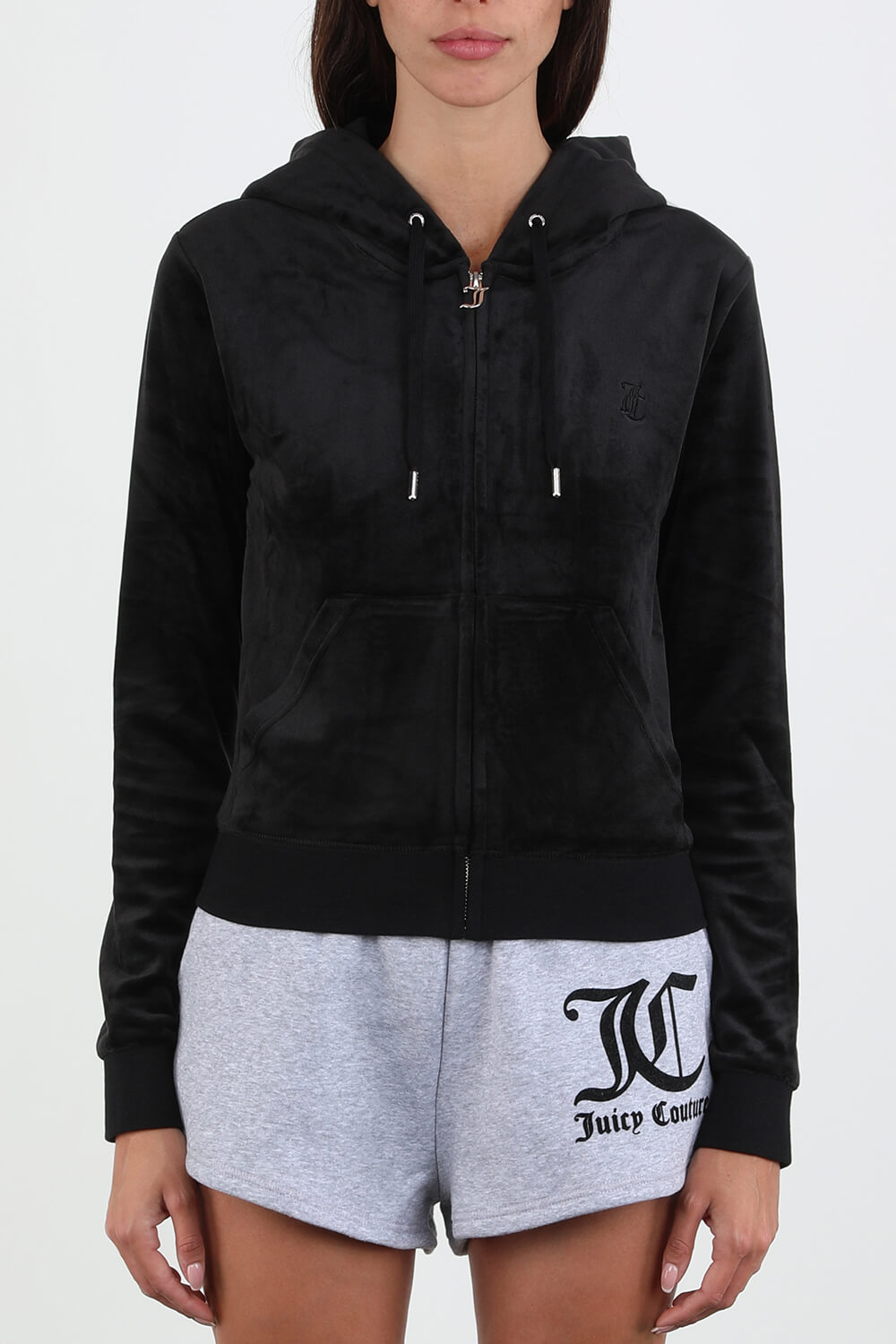 תמונת דוגמן קידמית של Black Classic Velour Hoodie