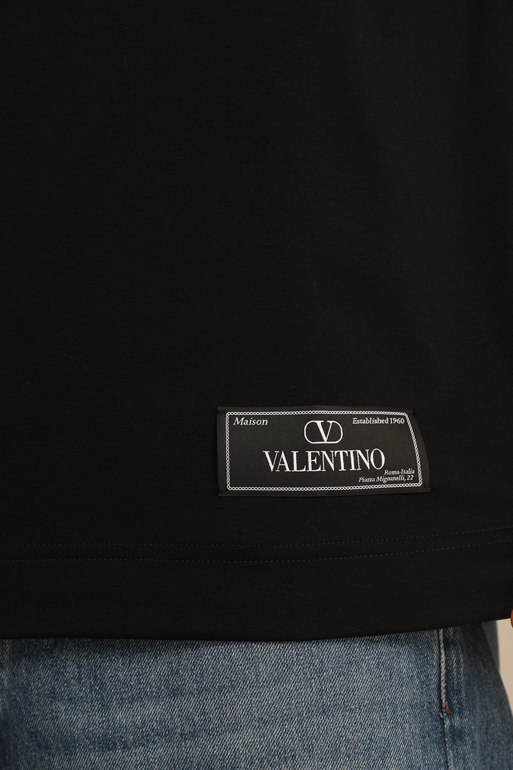 חולצת טי עם צווארון מעוגל VALENTINO