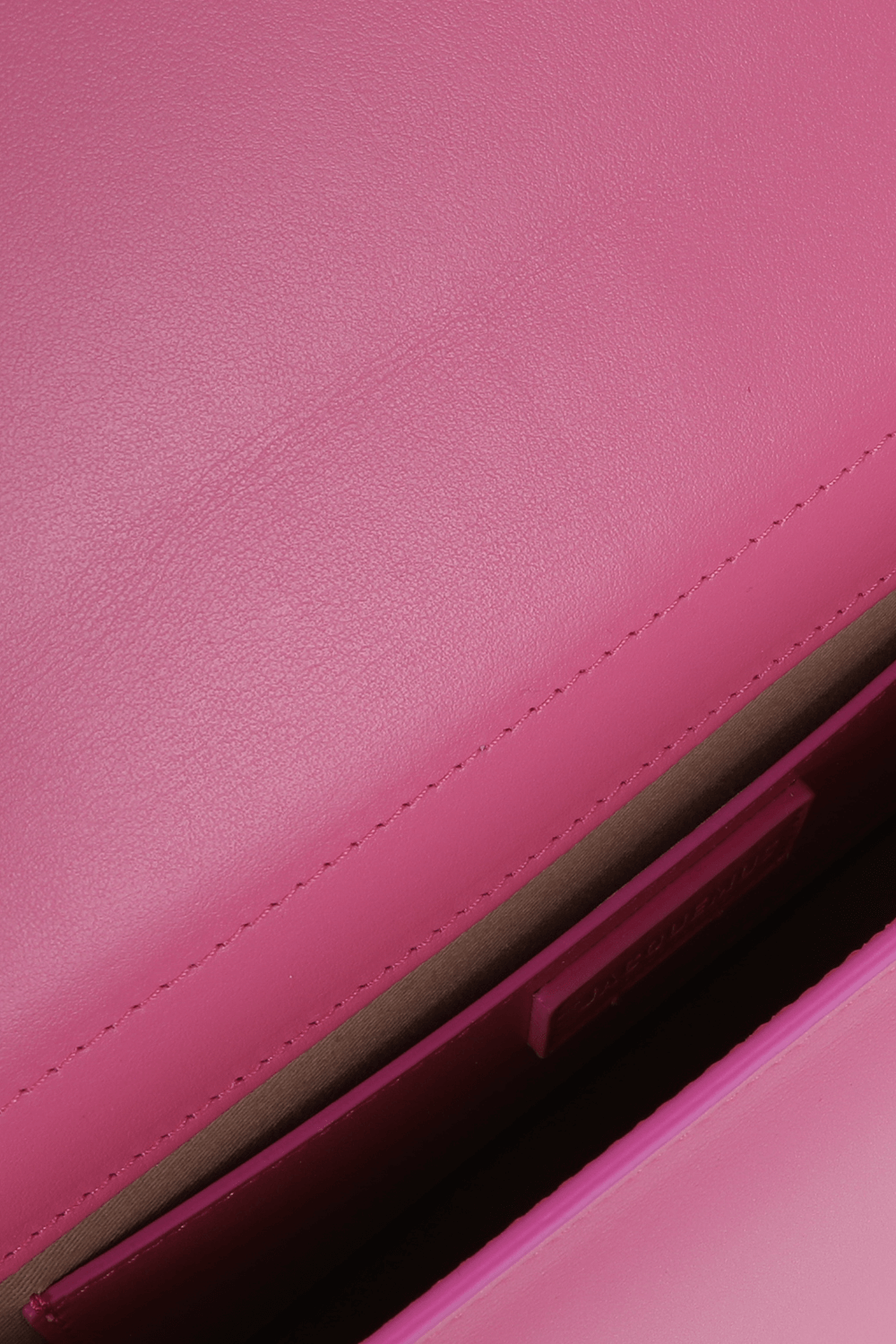 תמונת פנים של תיק לה במבינו ורוד