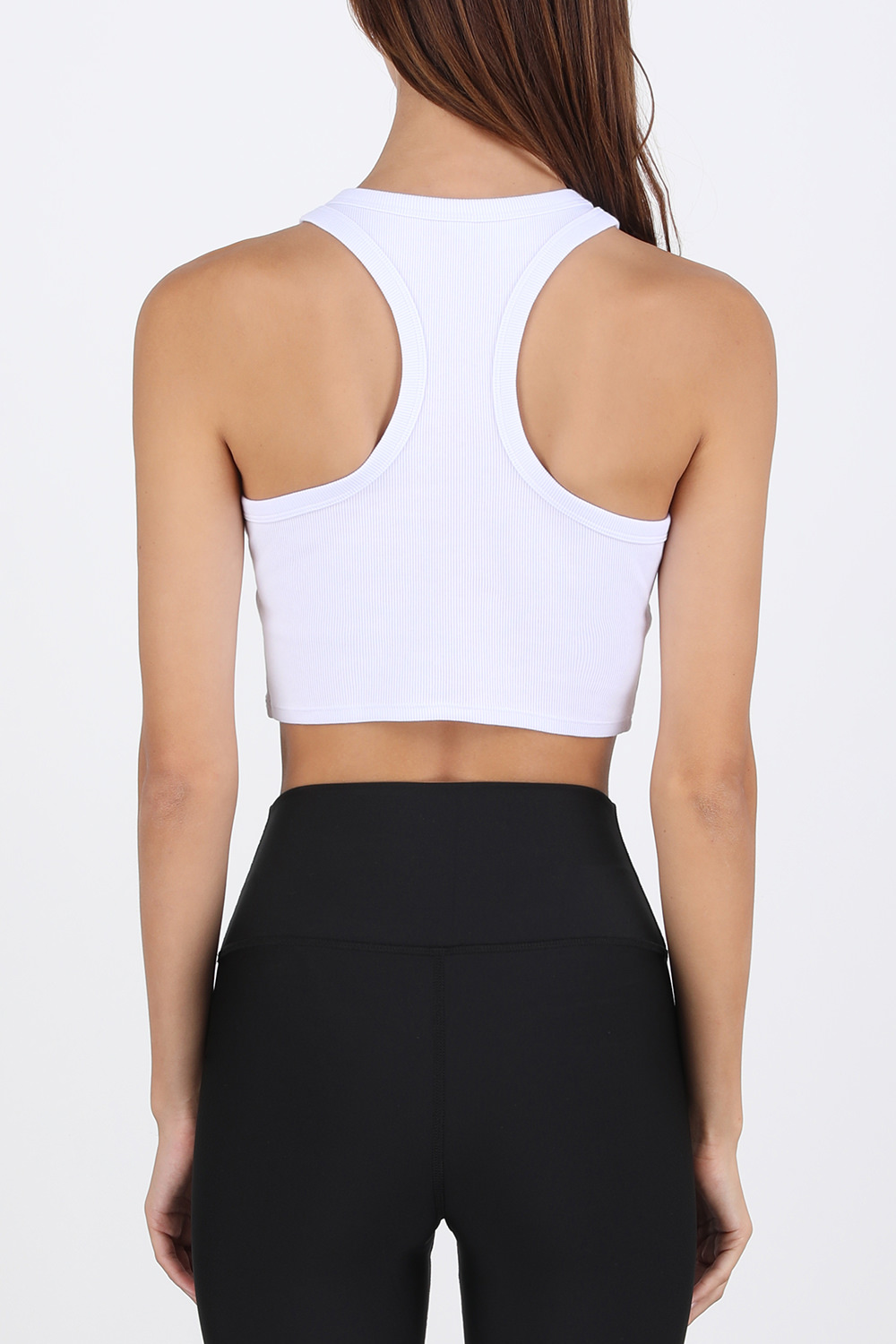 תמונת דוגמן אחורית של Aspire Rib Tank Top in White