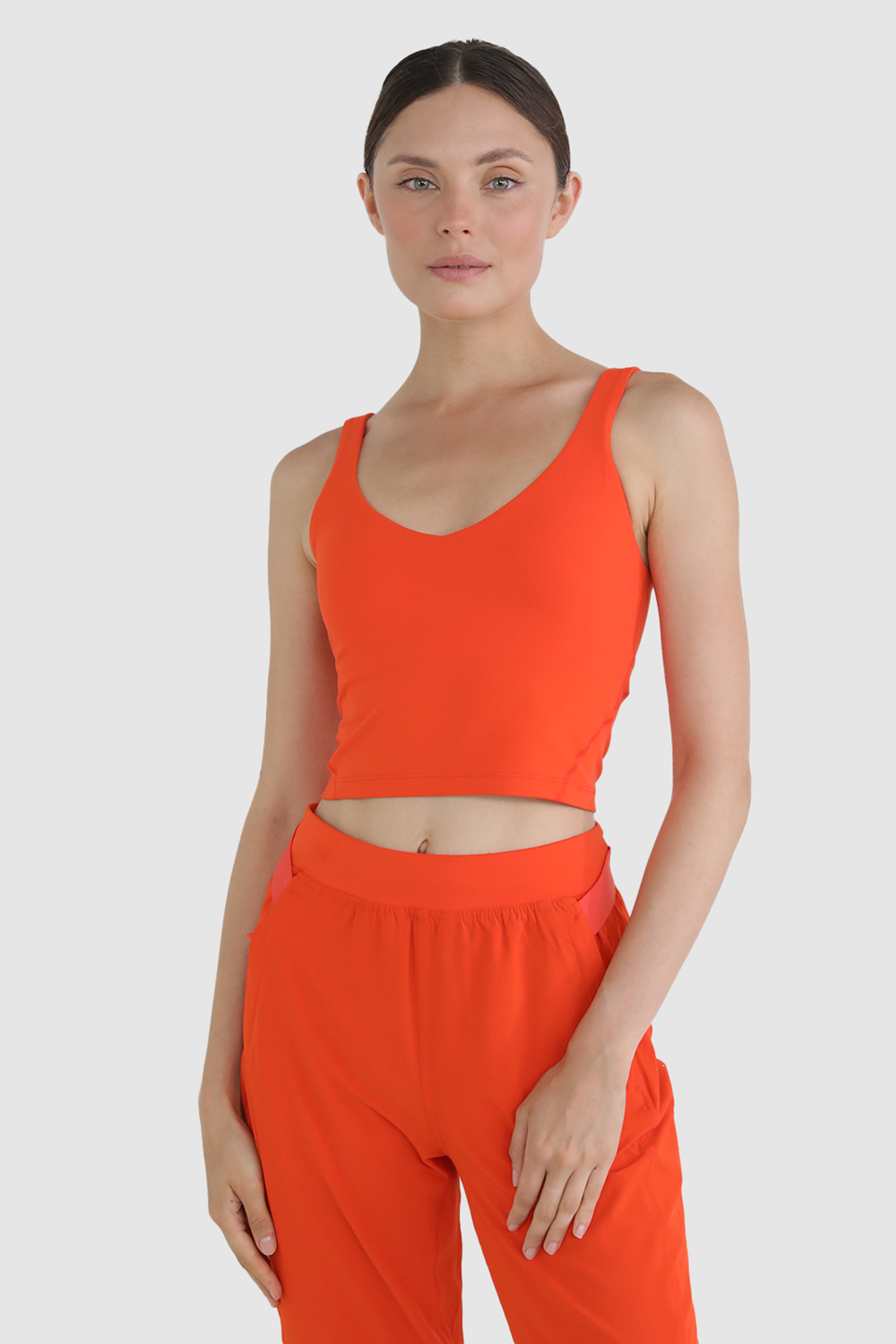 תמונת דוגמן קידמית של Align&trade; Tank Top