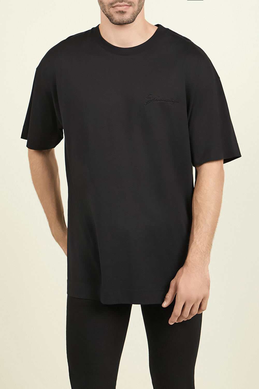 תמונת דוגמן קידמית של חולצת טי עם חתימת ז'יבנשי