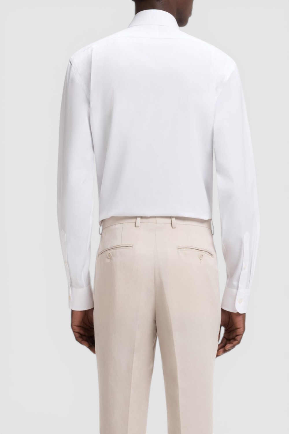 תמונת דוגמן אחורית של חולצה מכופתרת בוס X דיוויד באקהם