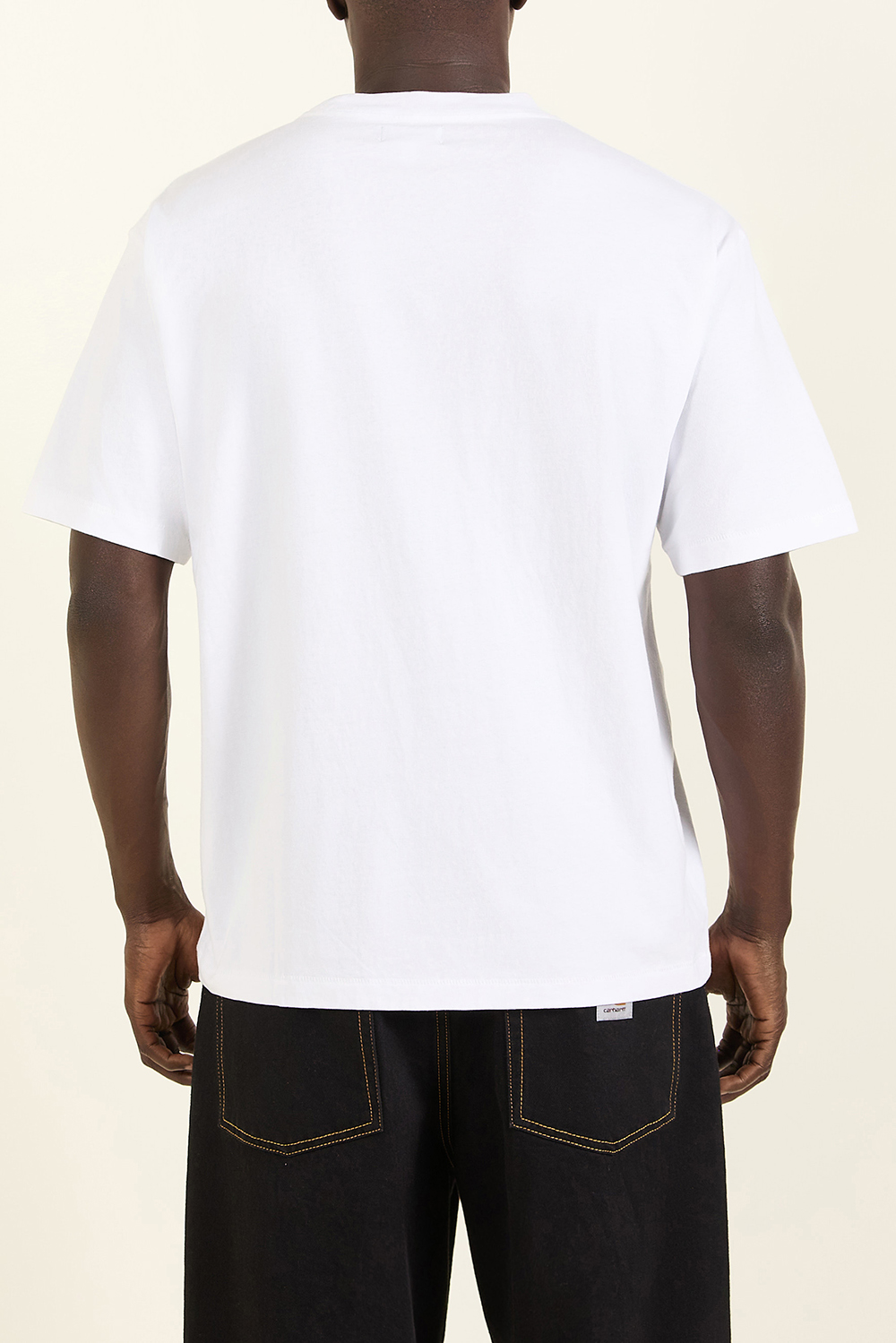 תמונת תקריב דוגמן של חולצת טי