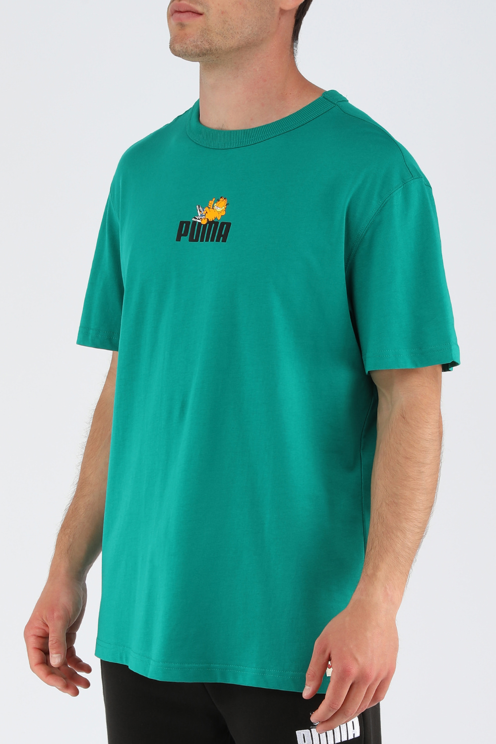 תמונת דוגמן קידמית של פומה X גארפילד חולצת טי כחולה