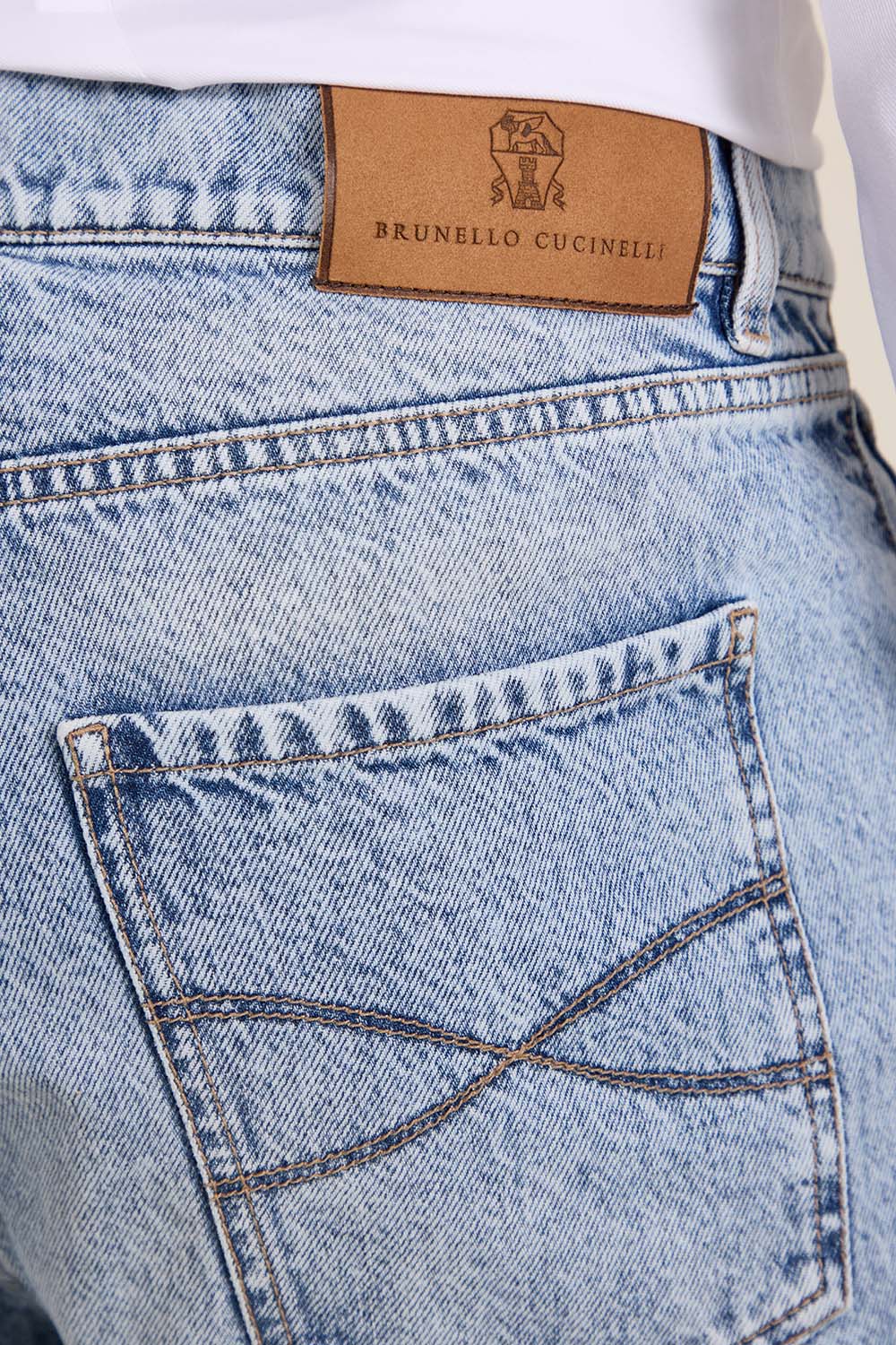 מכנסי ג'ינס בגזרה ישרה