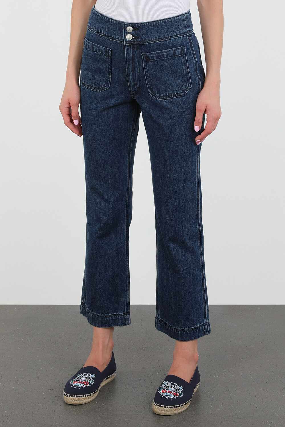 תמונת דוגמן קידמית של מכנסי ג'ינס נאוול היי רייס קרופ בגזרה מתרחבת