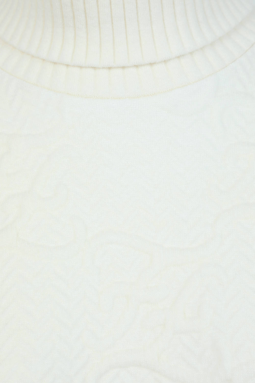 תמונה אחורית של סוודר גולף אוברסייז בגוון לבן