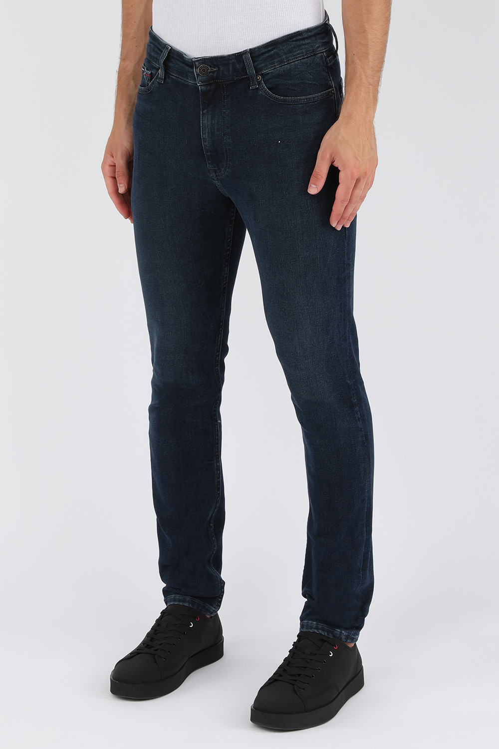 מכנסי סקיני ג'ינס בגוון כחול כהה TOMMY HILFIGER