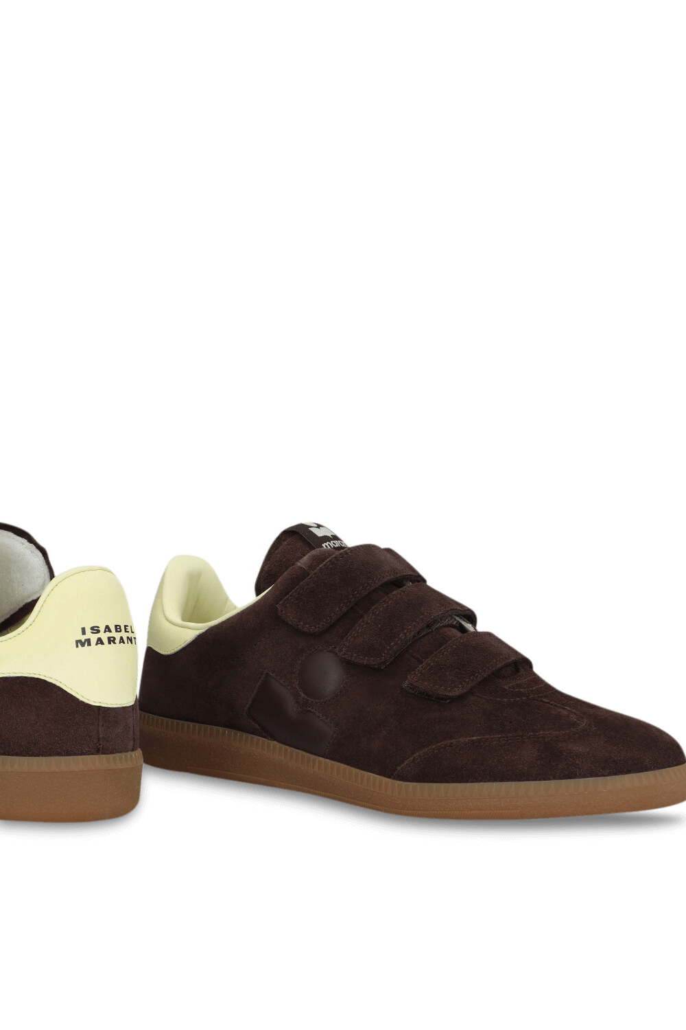 תמונת תקריב של נעלי סניקרס