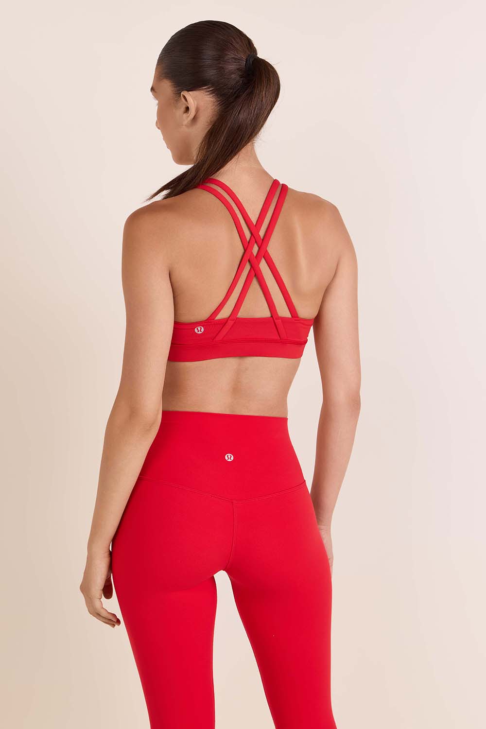 תמונת דוגמן אחורית של Energy Bra