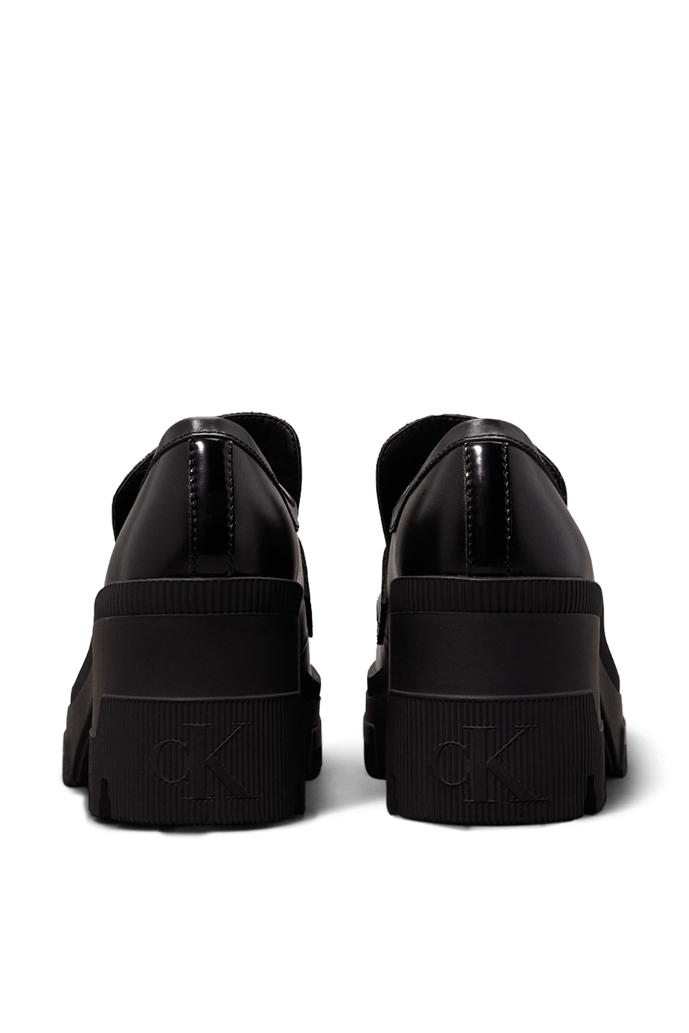 נעלי מוקסינים צ'אנקיות