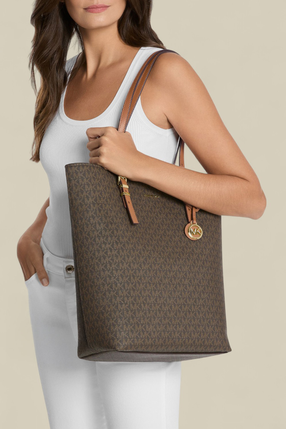 תמונת דוגמן קידמית של תיק כתף קווין לארג'