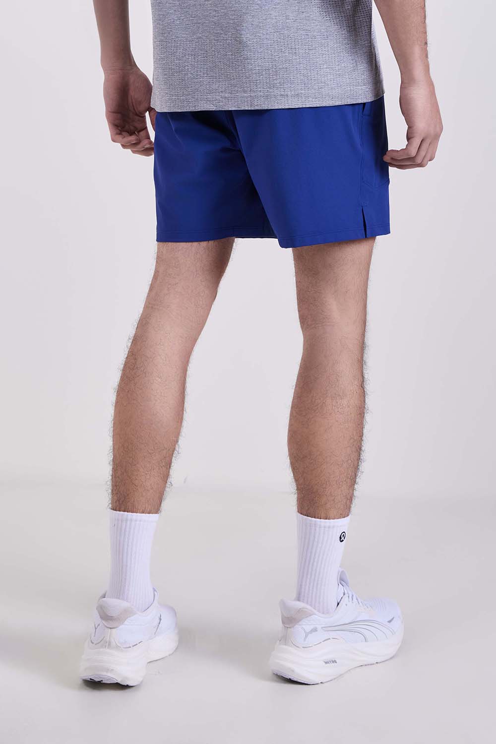 תמונת דוגמן אחורית של Mile Maker Ripstop Lined Short 6''