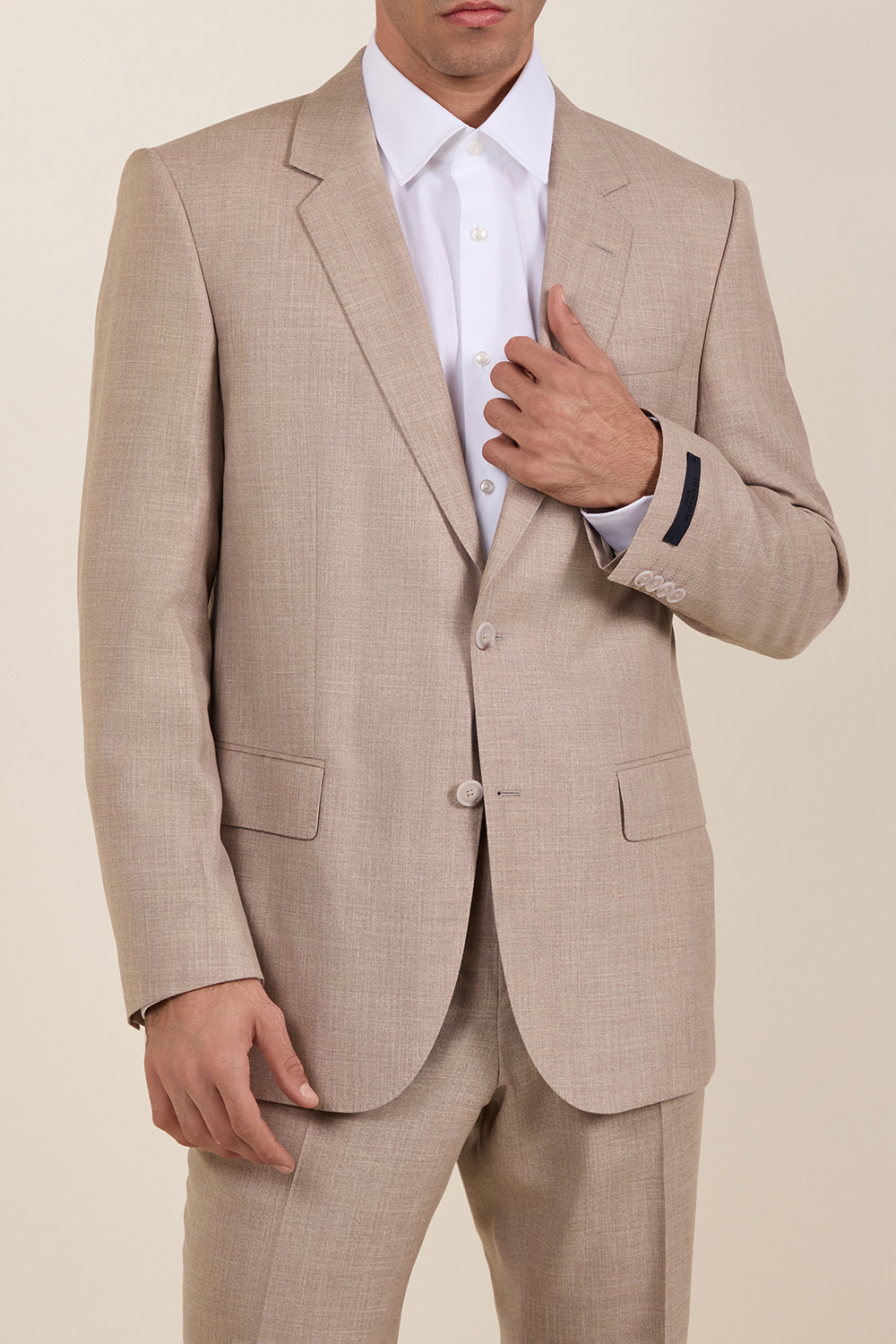 תמונת דוגמן קידמית של בוס X דיויד בקהאם חליפה מחוייטת סלים פיט