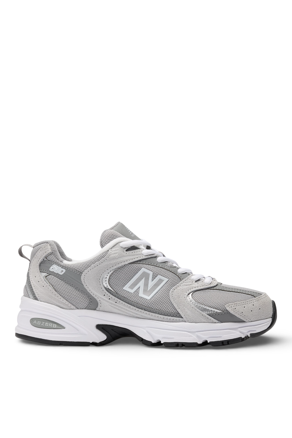 תמונה קידמית של נעלי סניקרס 530