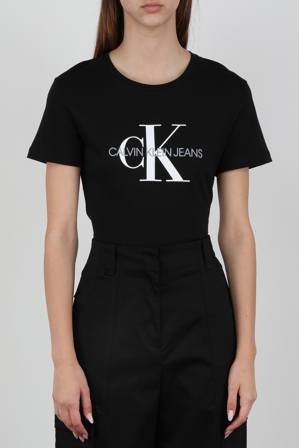 תמונת דוגמן קידמית של חולצת טי