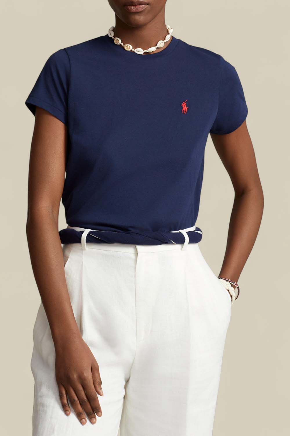 תמונת דוגמן קידמית של חולצת טי