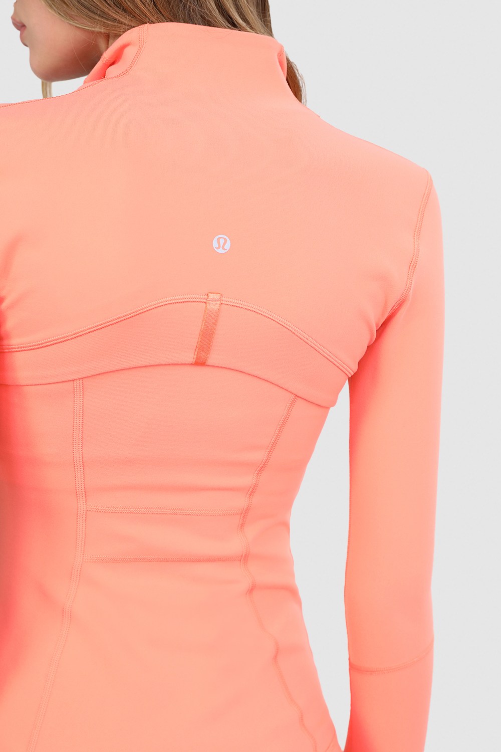 תמונת תקריב דוגמן של Define Jacket Luon