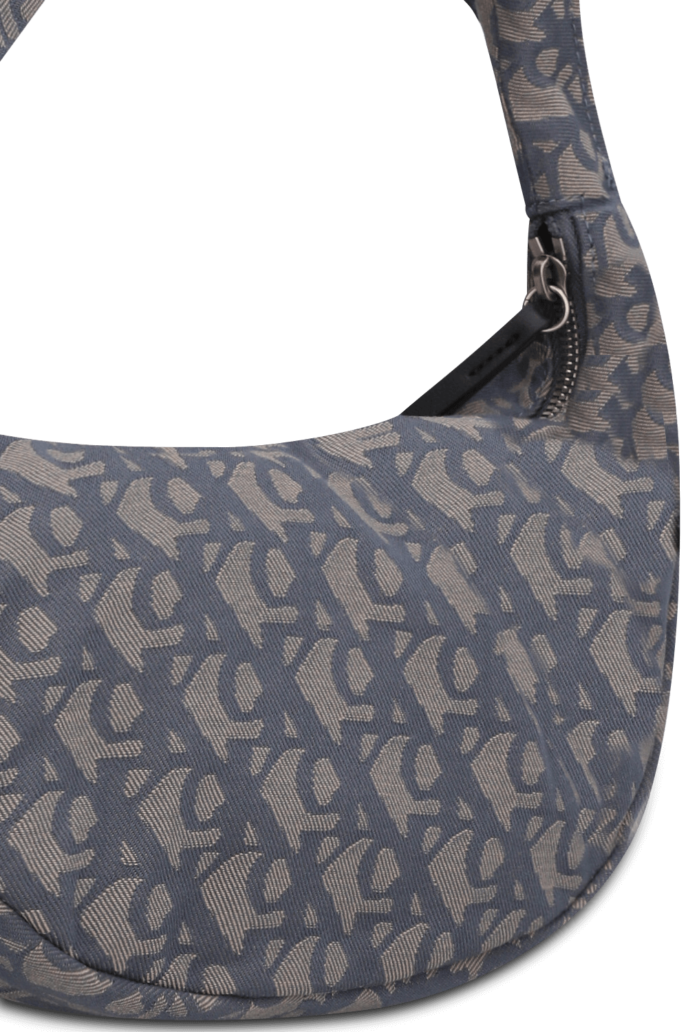 תמונת תקריב של תיק כתף ג'ינס