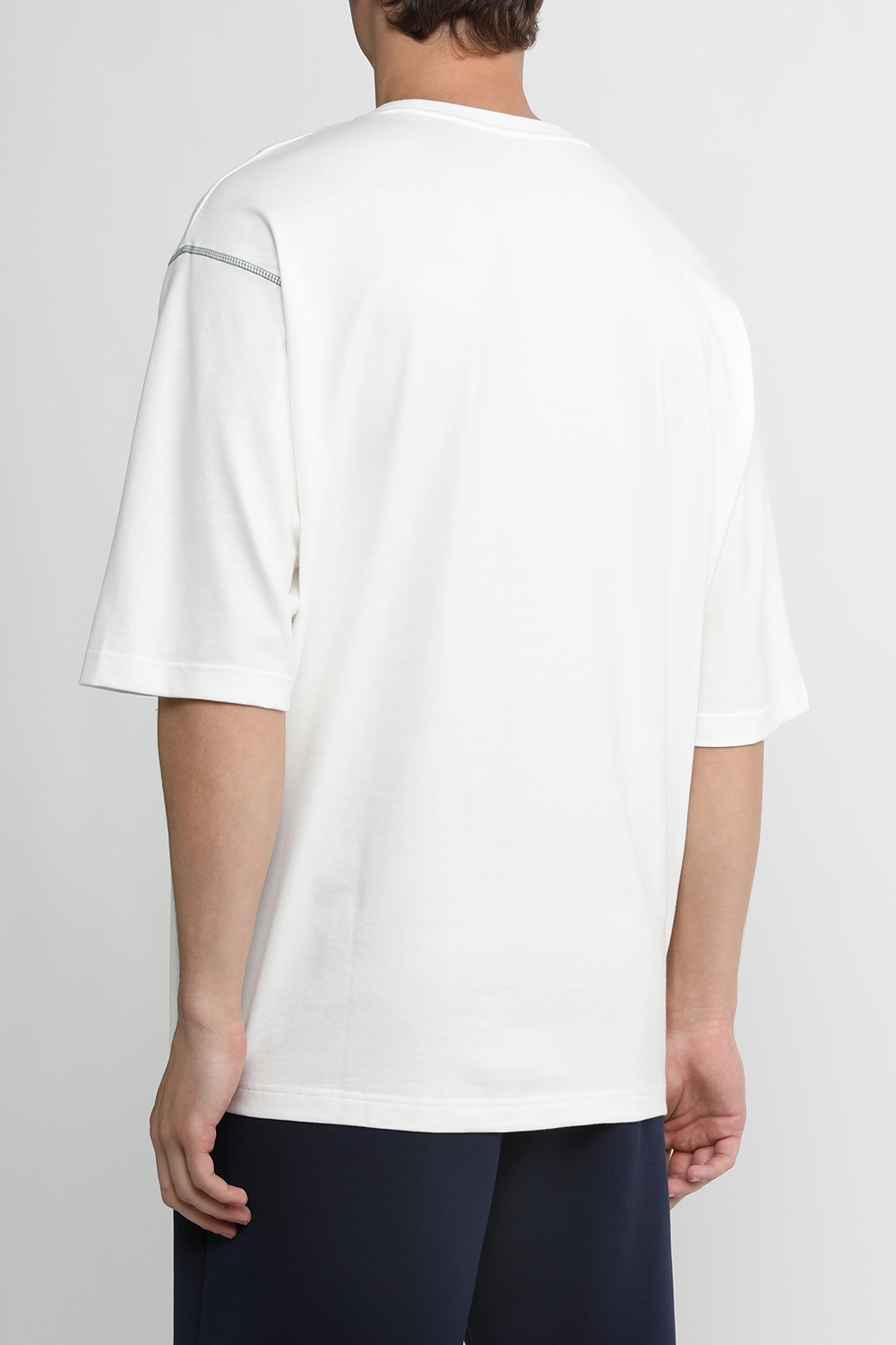 תמונת דוגמן אחורית של חולצת טי רולנד גרוס