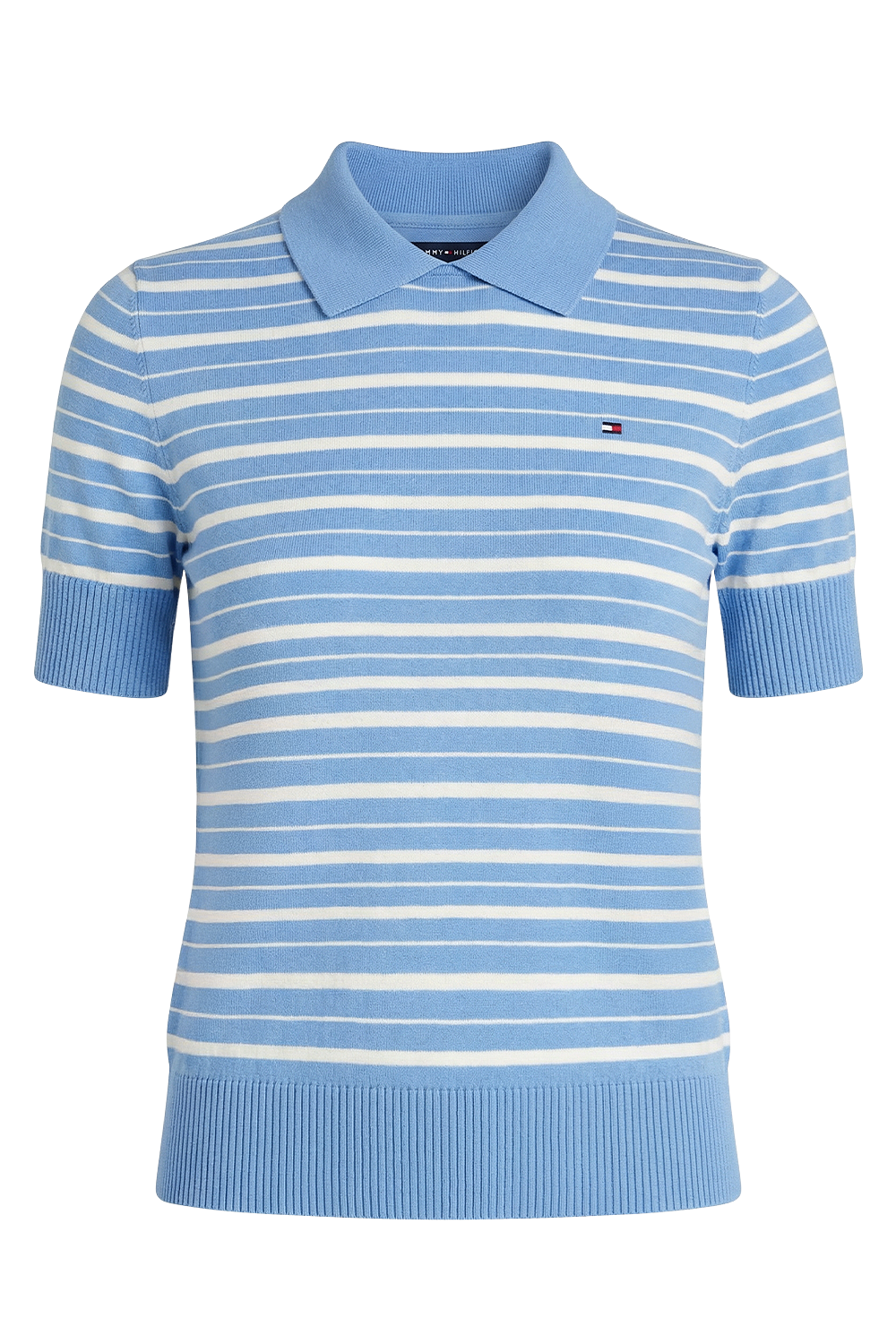 תמונה קידמית של חולצת פולו