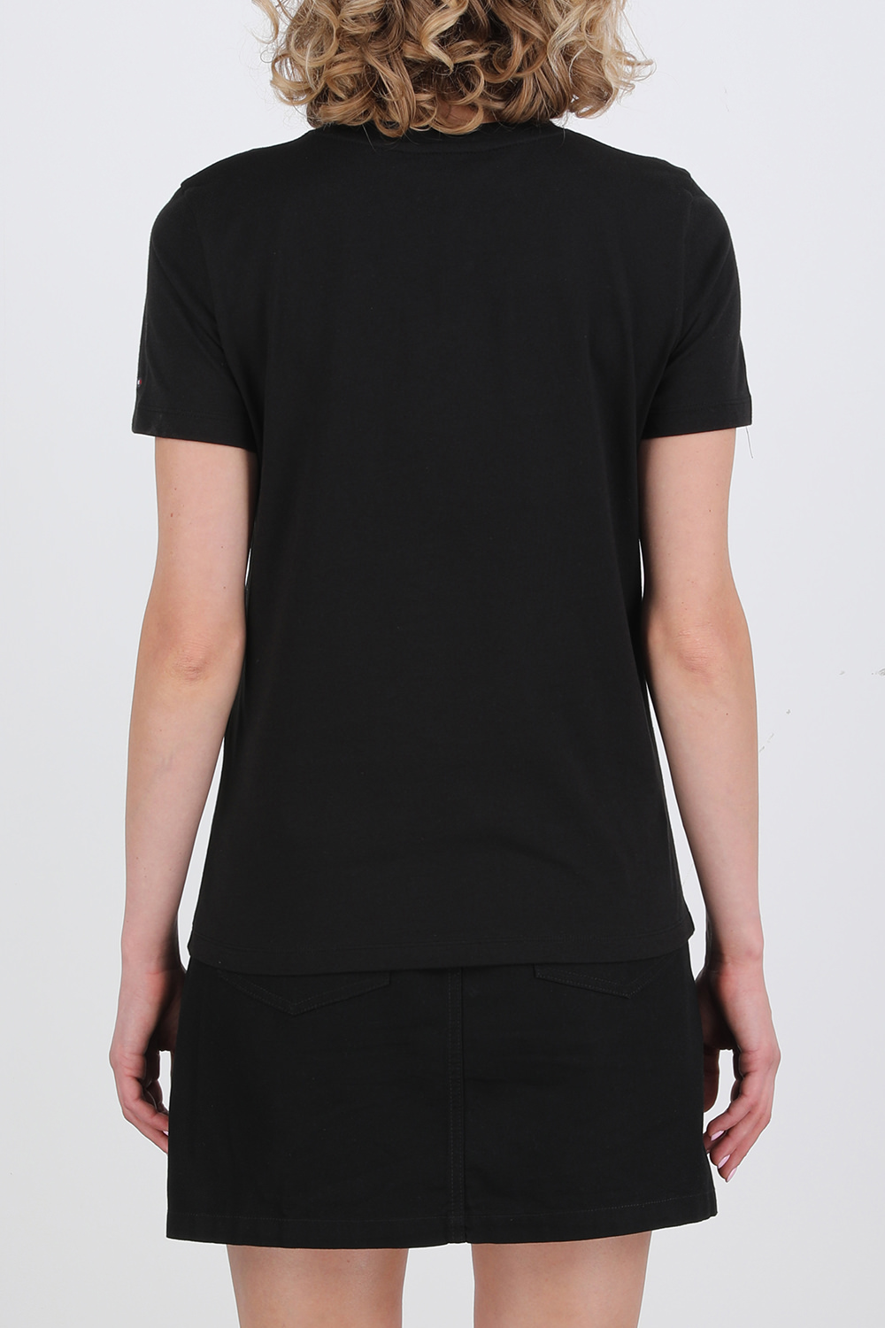 תמונת דוגמן אחורית של Tommy Logo T Shirt in Black